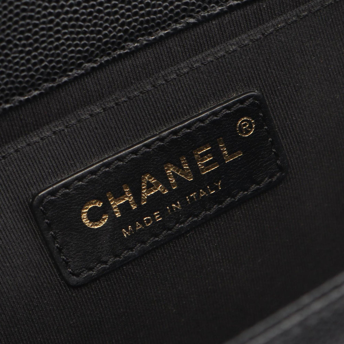 Chanel Black Grained Calfskin Handbag Shoulder Bag (Pre-Owned)