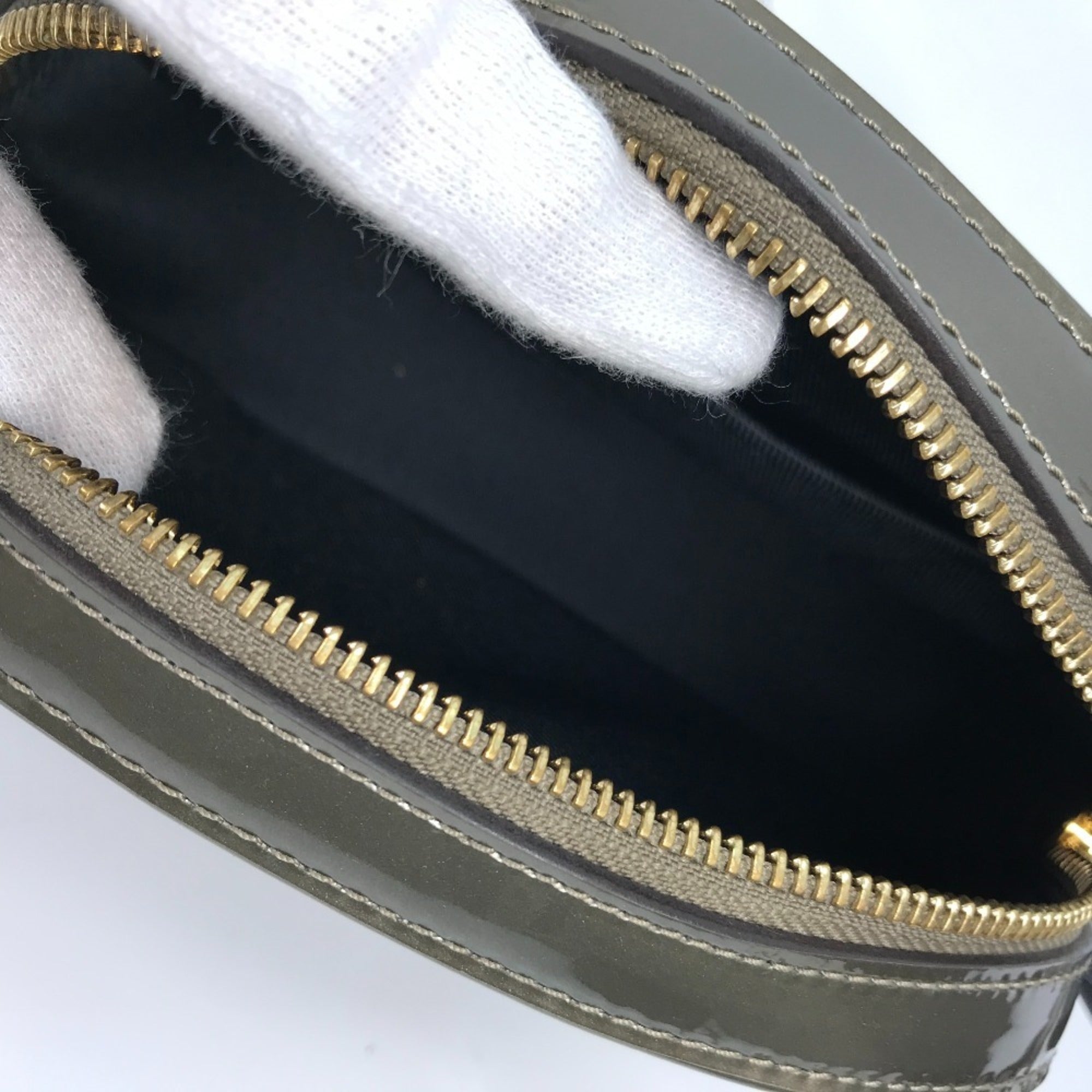 Louis Vuitton Gray Monogram Vernis Shoulder Bag Sling Bag (Pre-Owned)