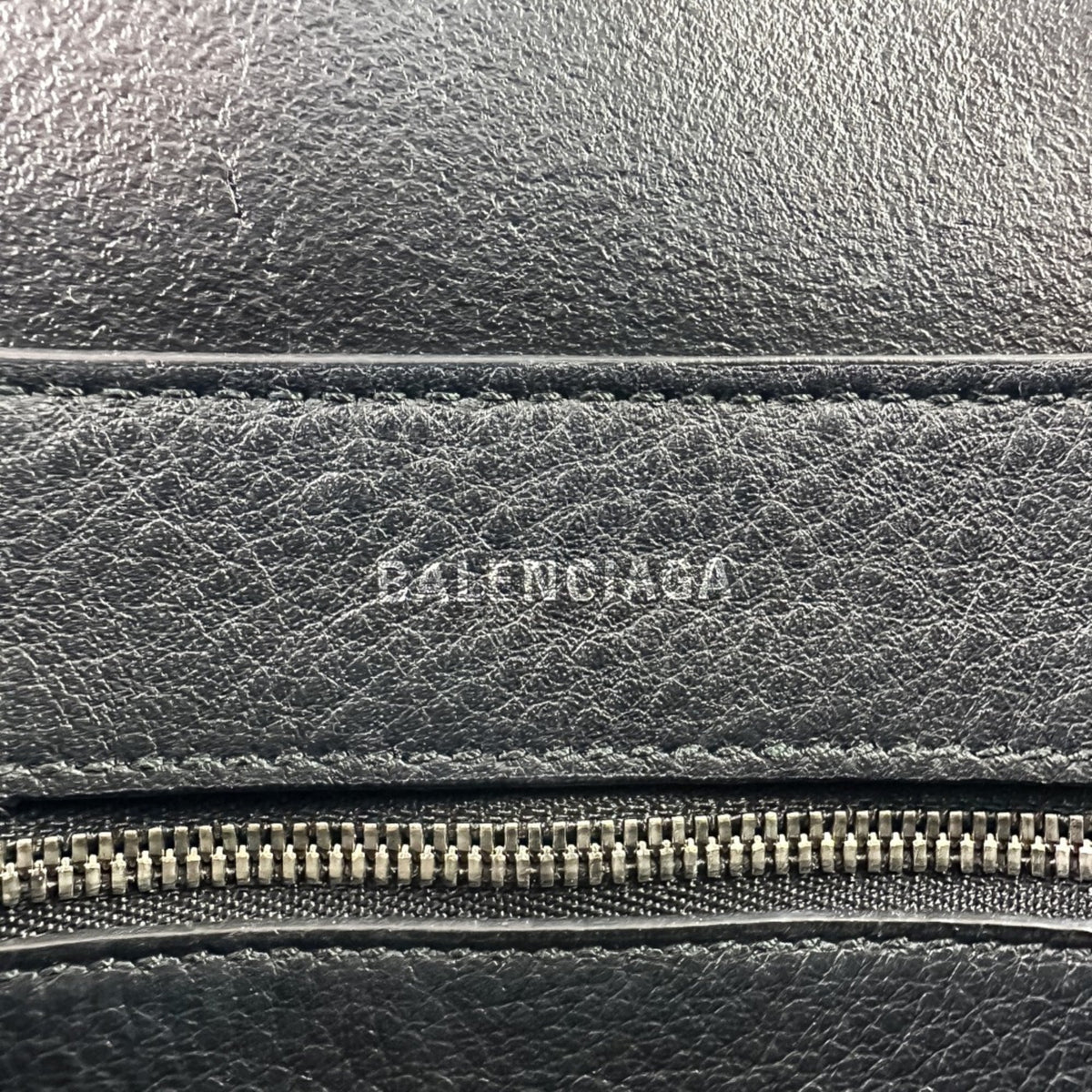 Balenciaga Off-White Tote Bag (Pre-Owned)