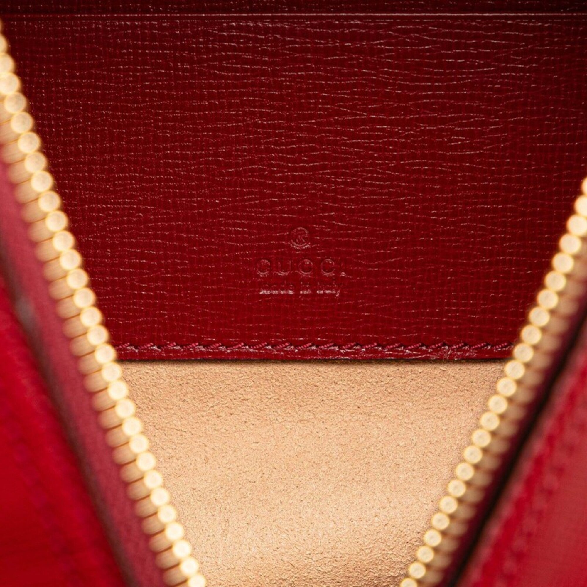 Gucci Red Color Leather Clutch Bag (Pre-Owned)