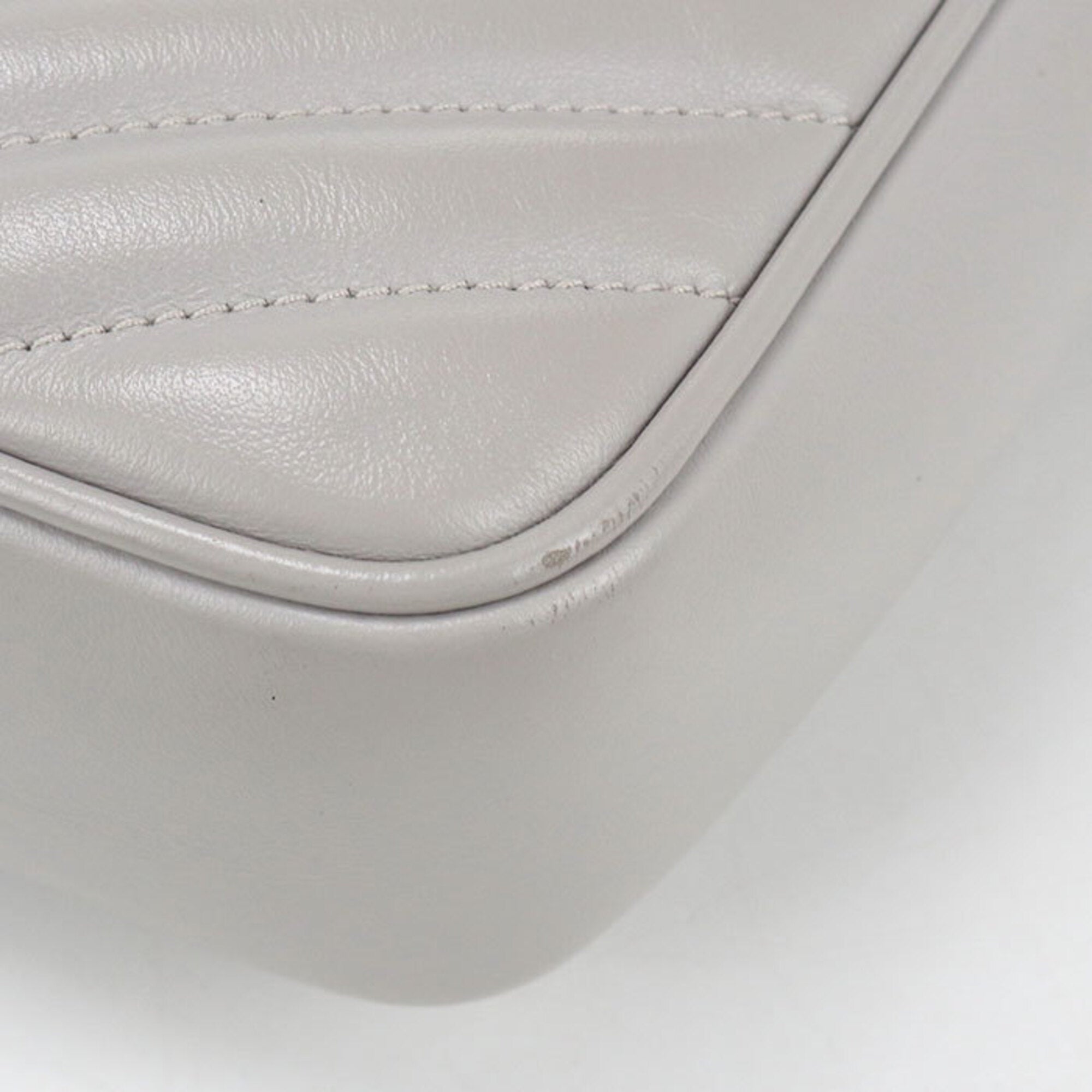 Saint Laurent Gray Leather Shoulder Bag (Pre-Owned)
