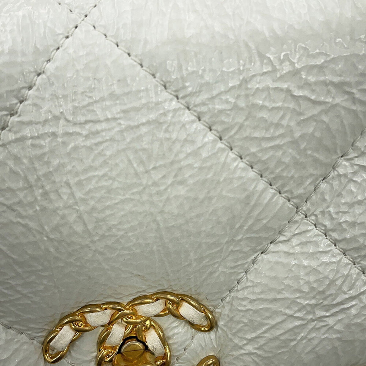 Chanel White Handbag Shoulder Bag (Pre-Owned)