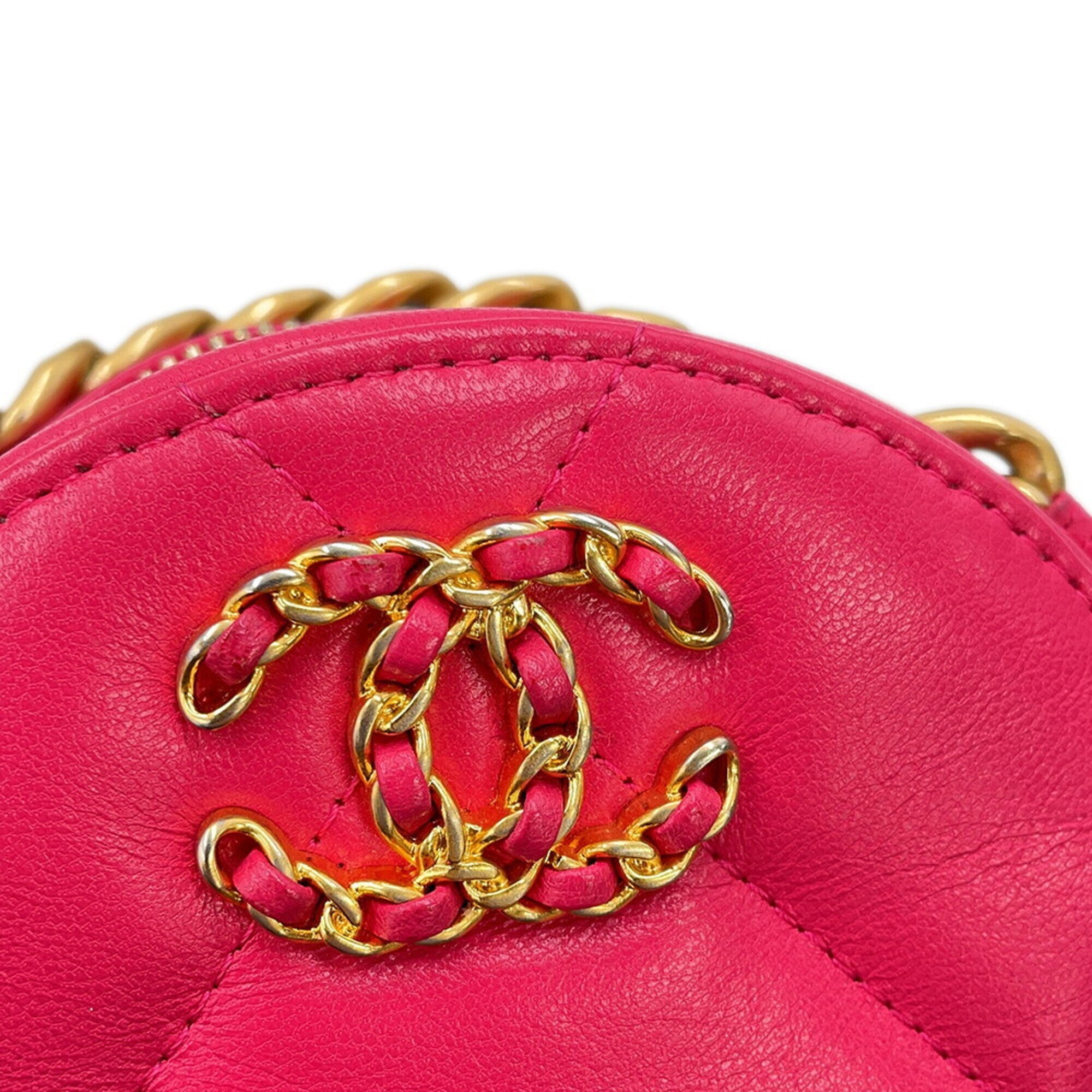 Chanel Pink Leather Handbag Shoulder Bag (Pre-Owned)