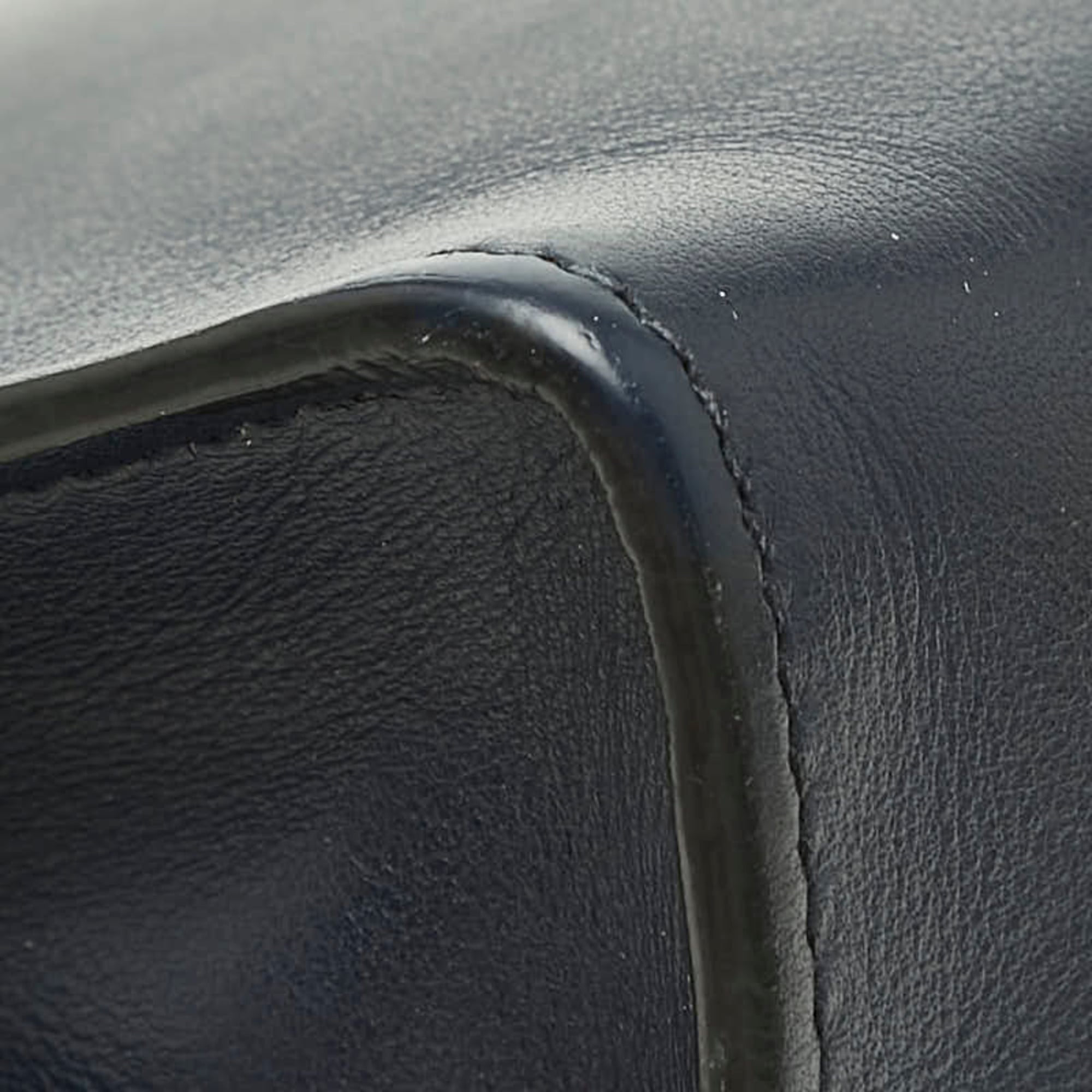 Prada Multi-Color Navy Leather Shoulder Bag (Pre-Owned)