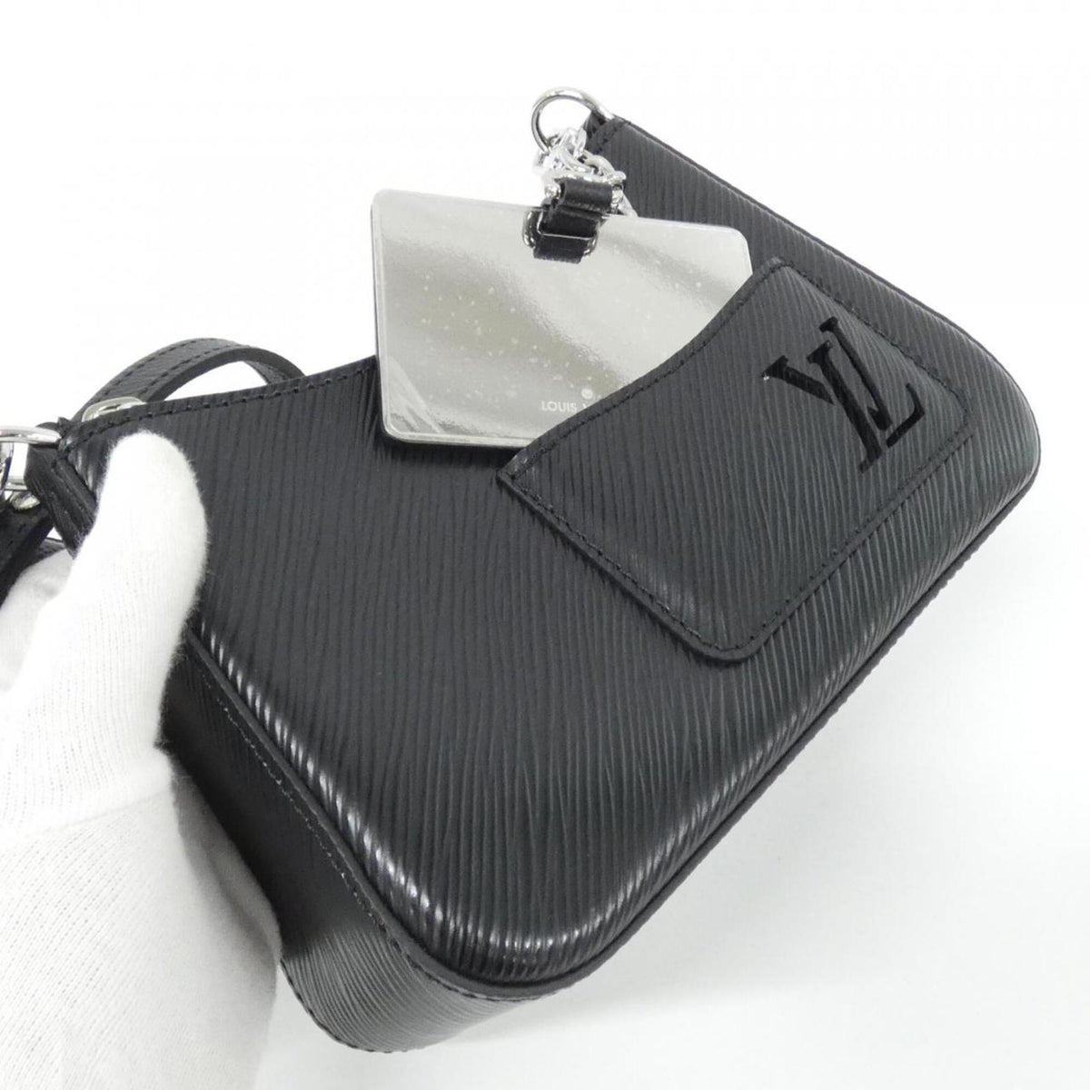 Louis Vuitton Black Leather Pouch Shoulder Bag (Pre-Owned)