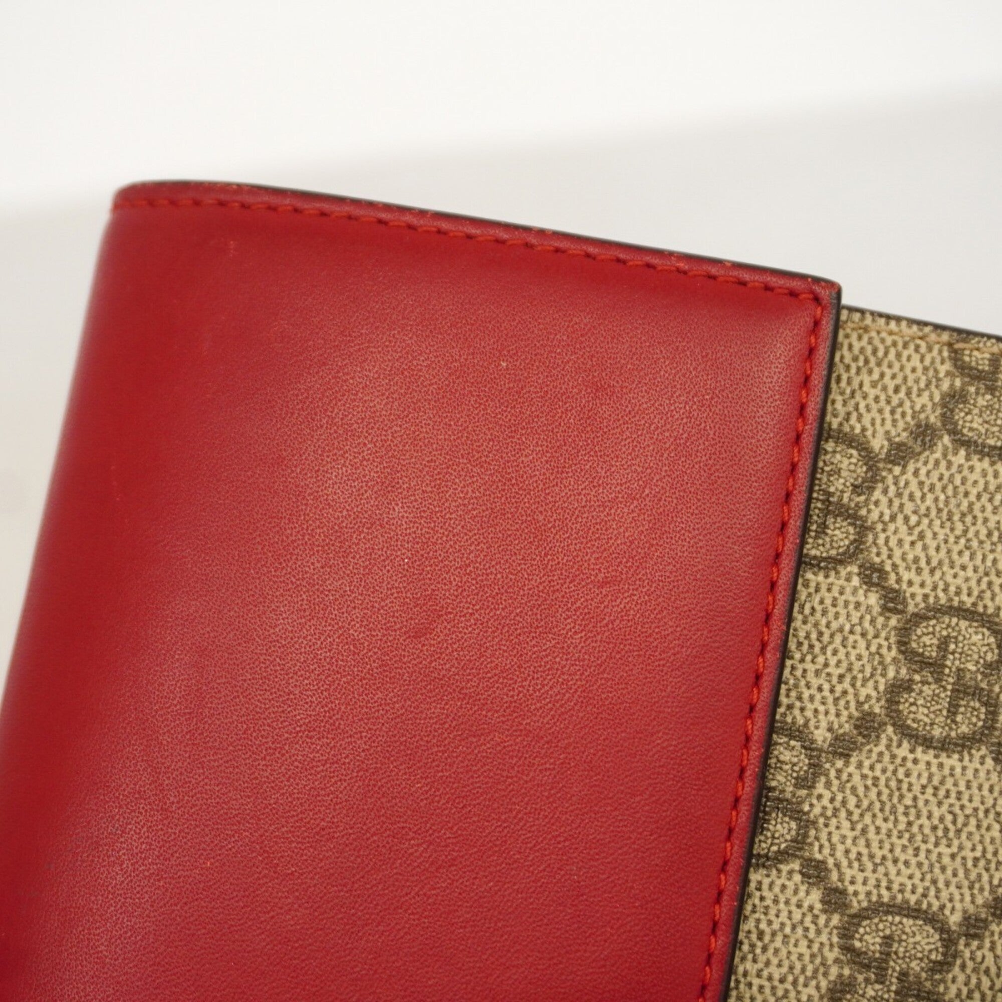 Gucci Brown Red Color Pvc Long Wallet (Bi-Fold) (Pre-Owned)
