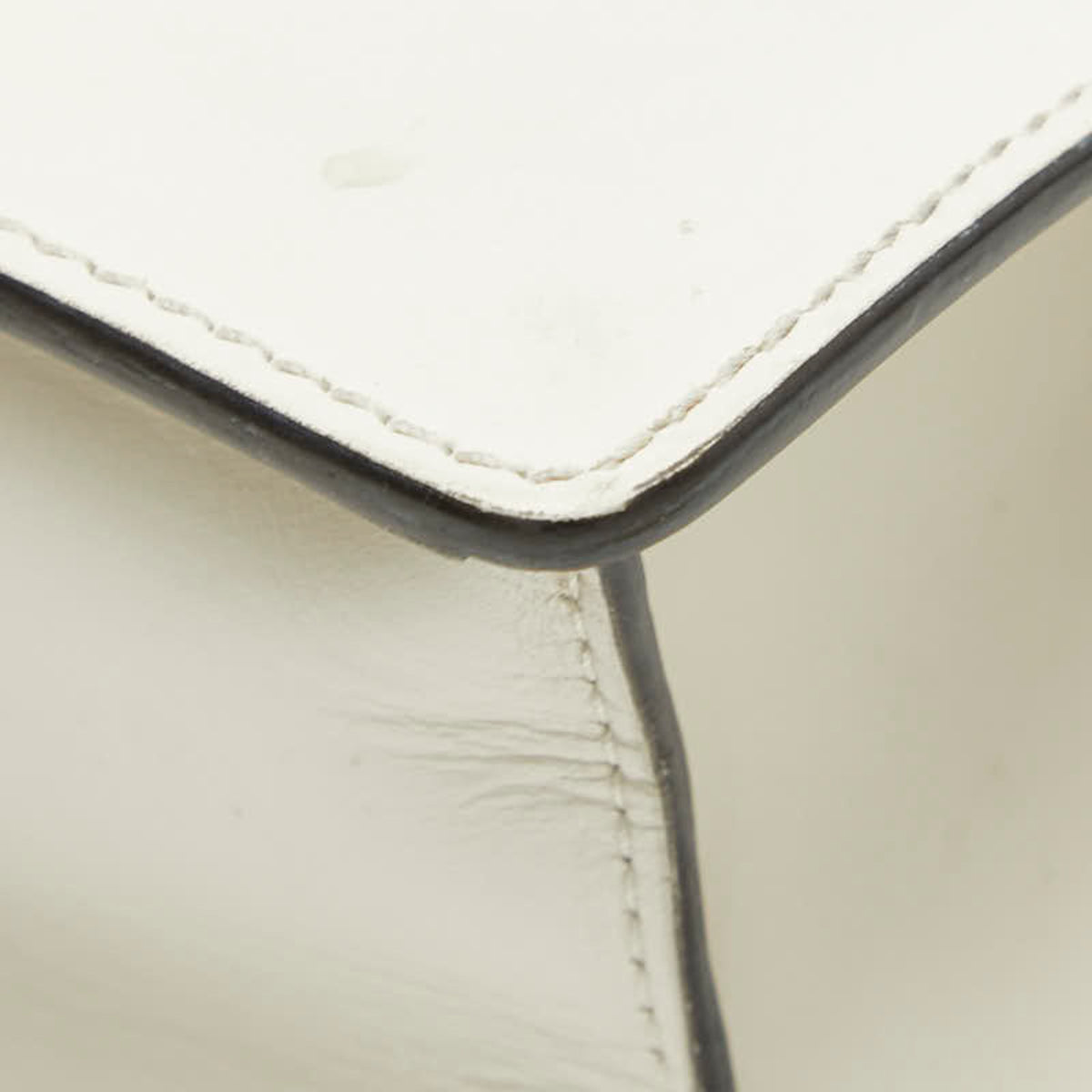 Gucci White Leather Handbag Shoulder Bag (Pre-Owned)