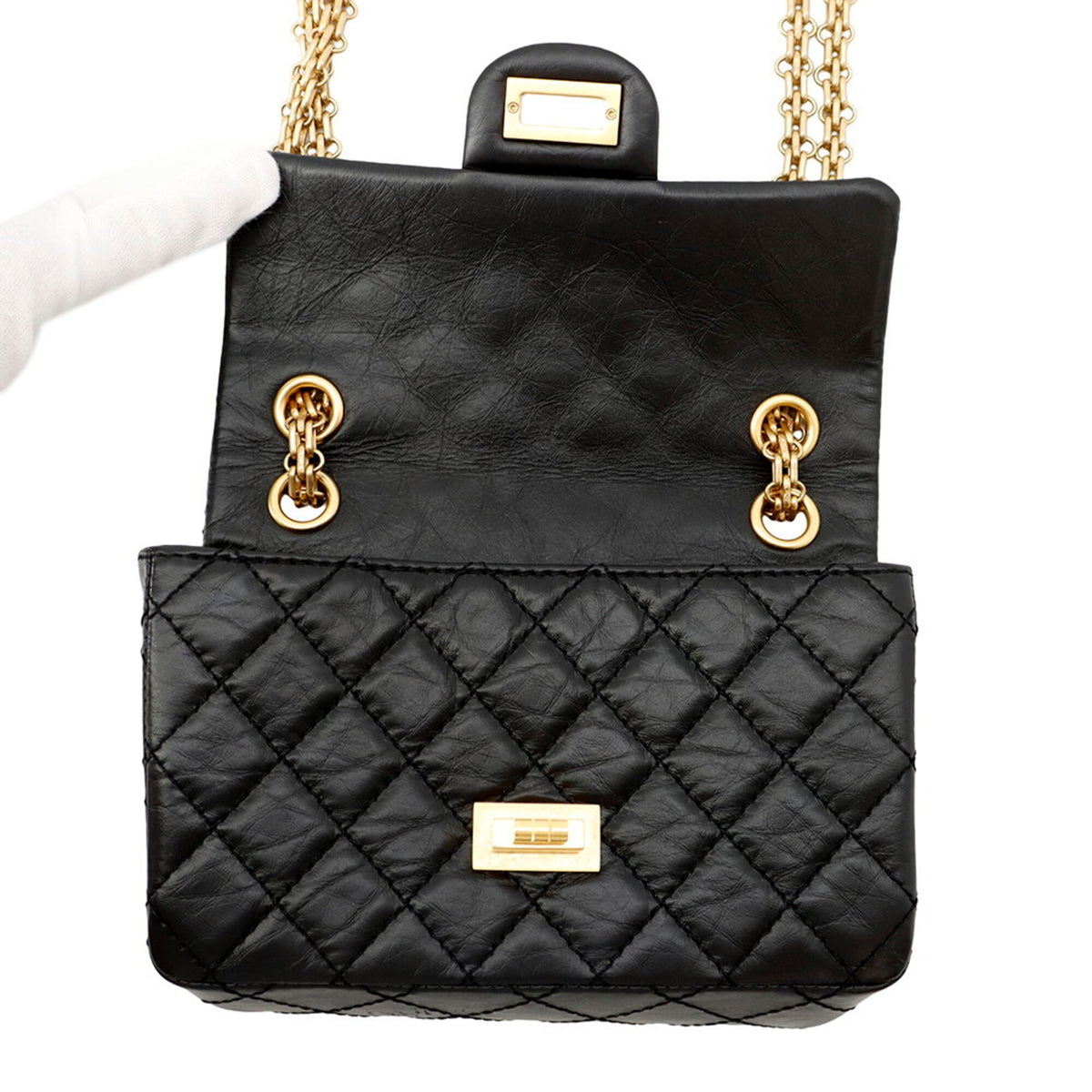 Chanel Matelasse Black Leather Handbag Shoulder Bag (Pre-Owned)