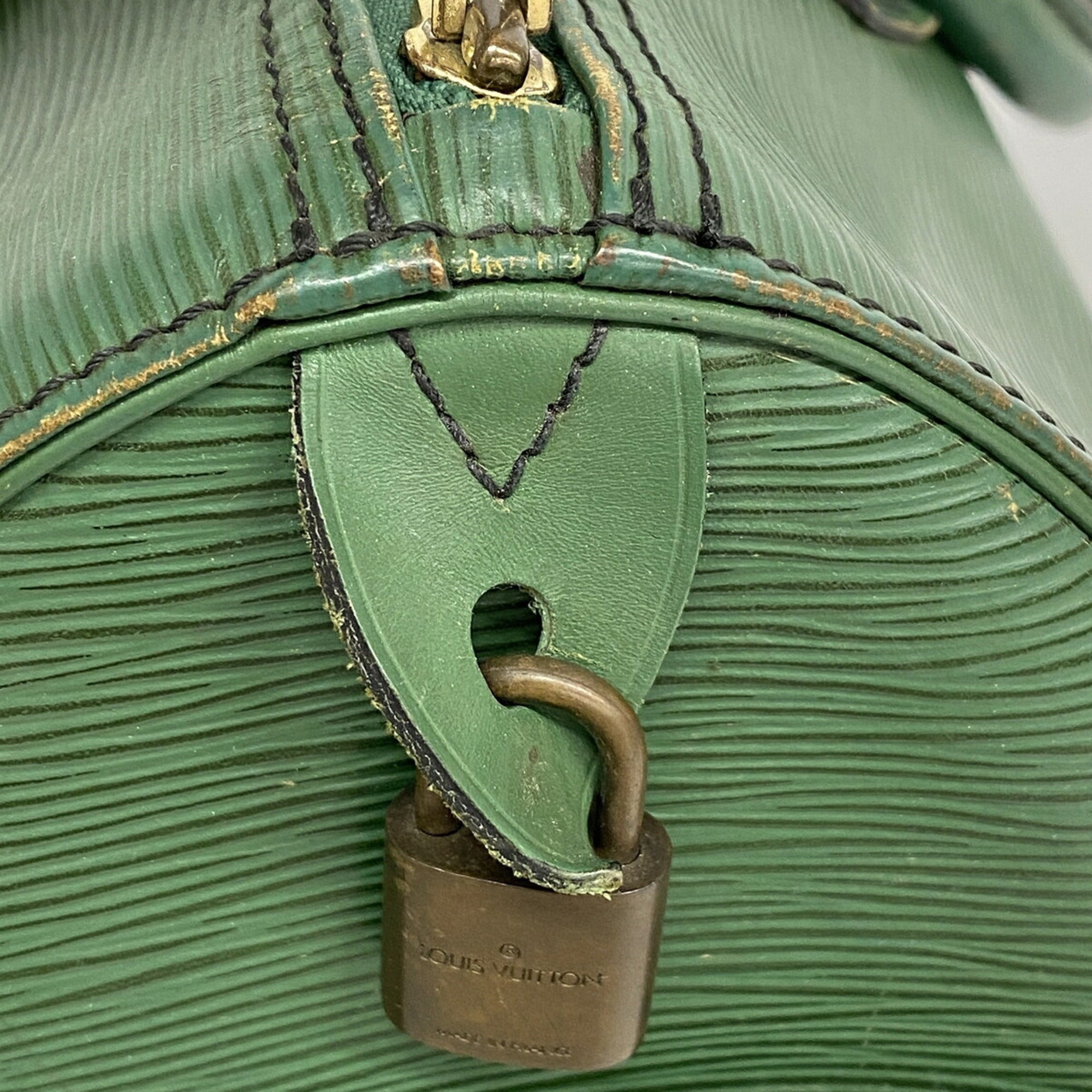 Louis Vuitton Borneo Green Handbag (Pre-Owned)