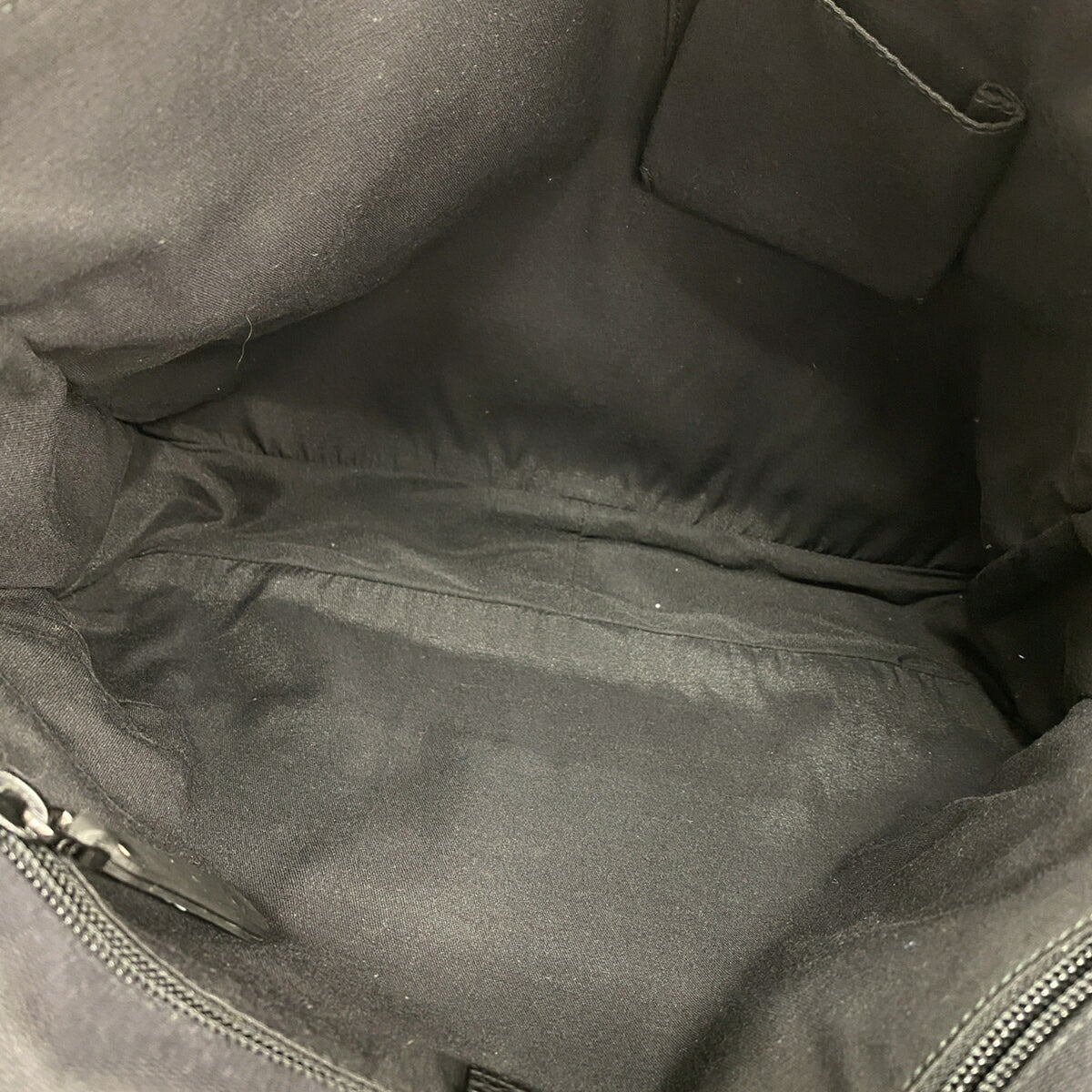 Gucci Black Canvas Shoulder Bag (Pre-Owned)