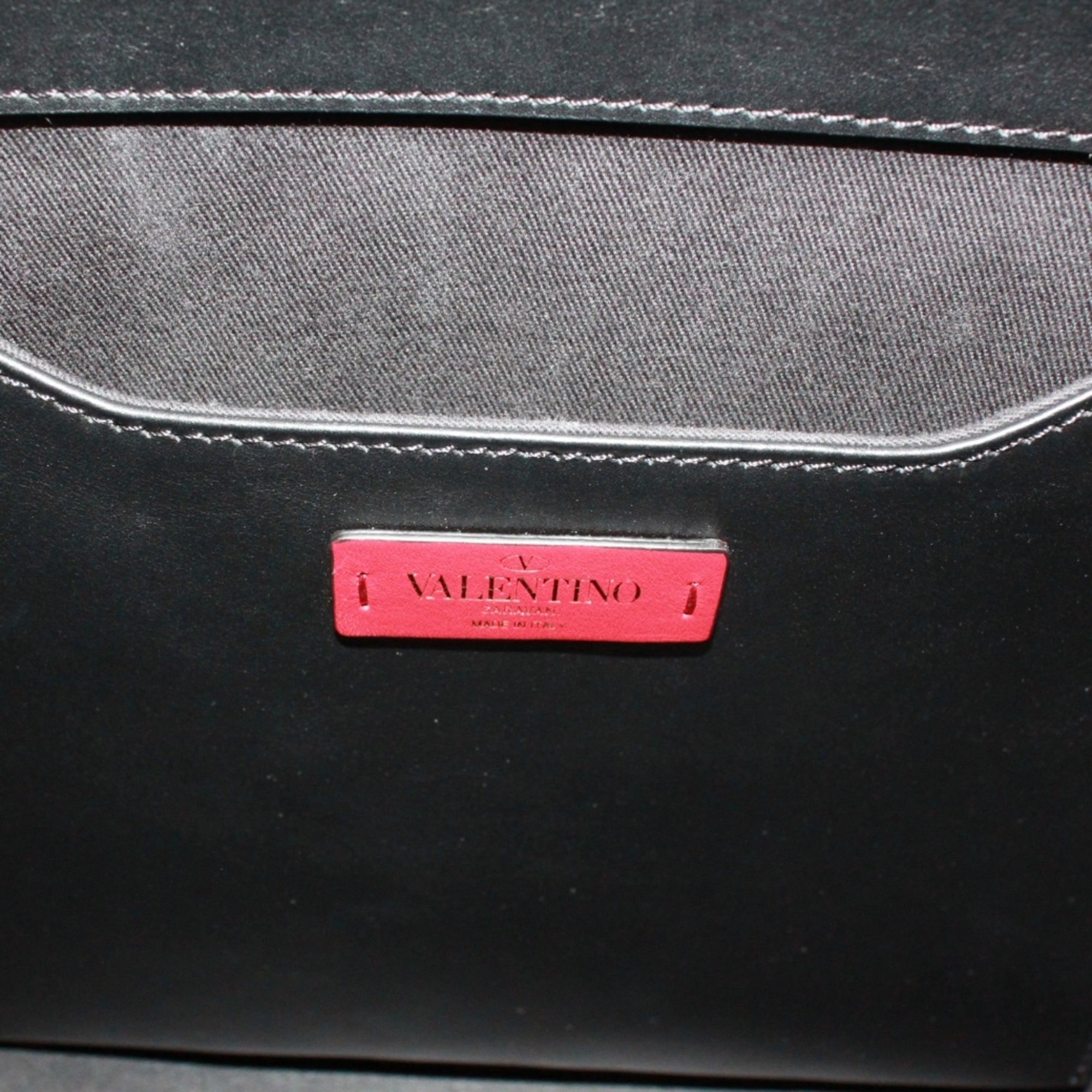 Valentino Black Leather Tote Bag (Pre-Owned)