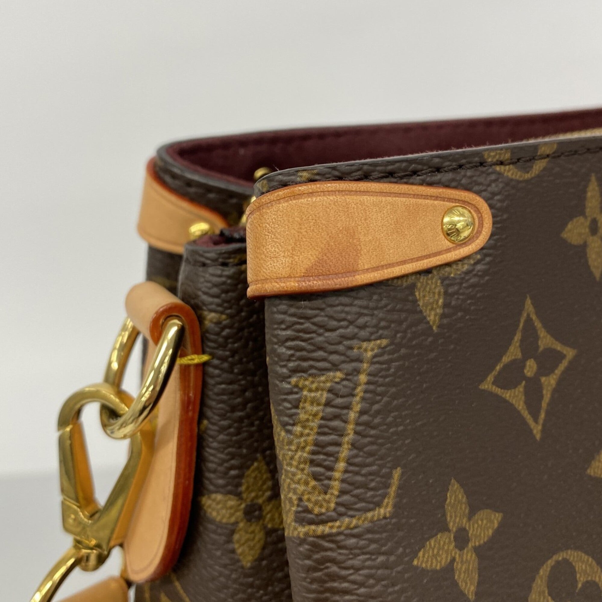 Louis Vuitton Brown Handbag (Pre-Owned)