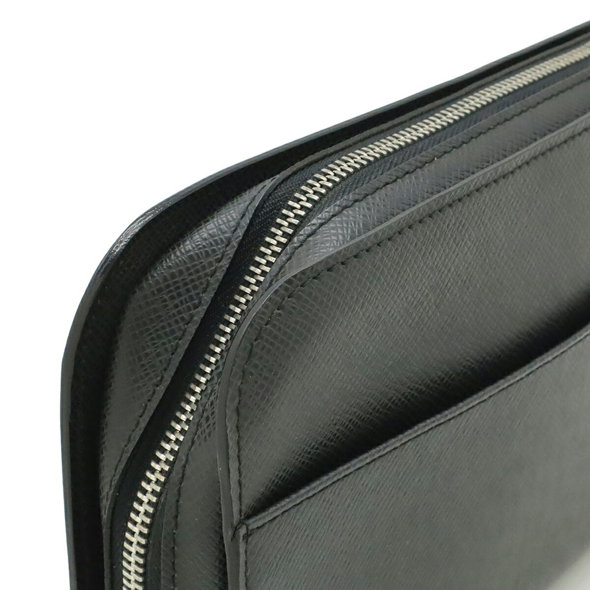 Louis Vuitton Ardoise Black Taiga Leather Clutch Bag Handbag (Pre-Owned)