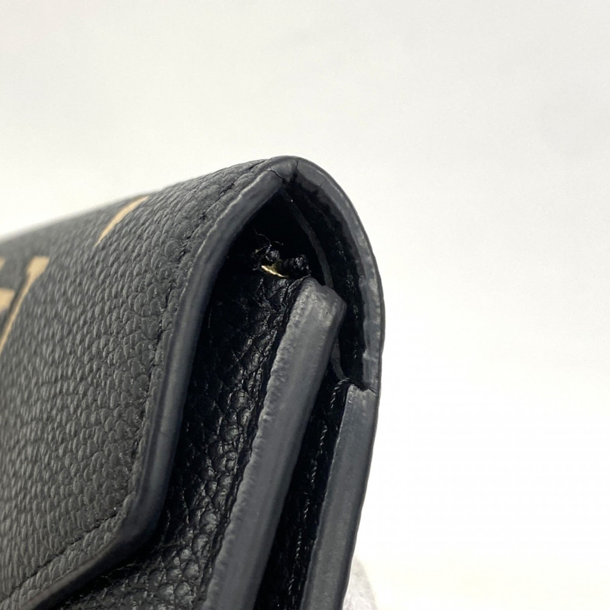 Louis Vuitton Beige Black Wallet (Tri-Fold) (Pre-Owned)