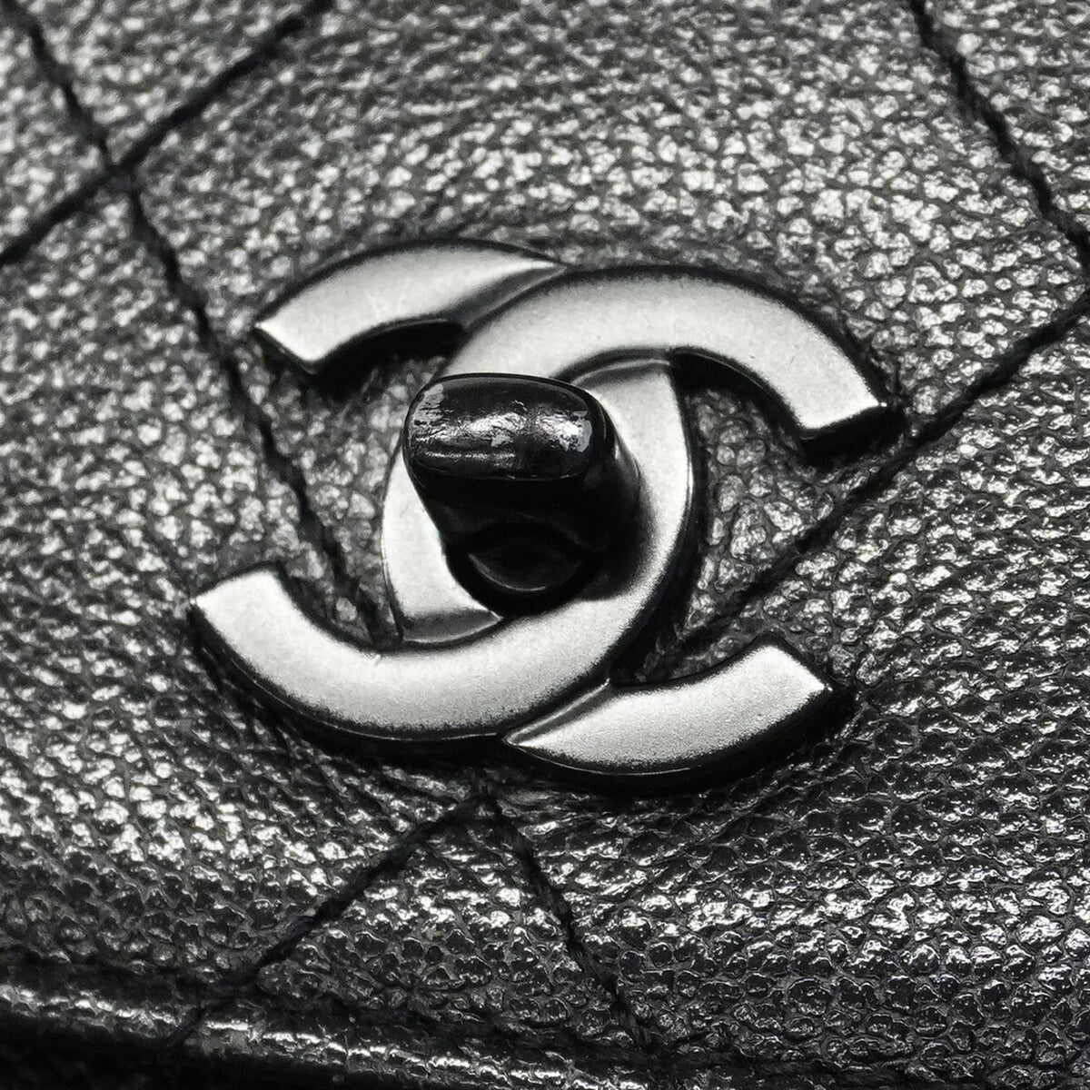 Chanel Black Grained Calfskin Tote Bag (Pre-Owned)