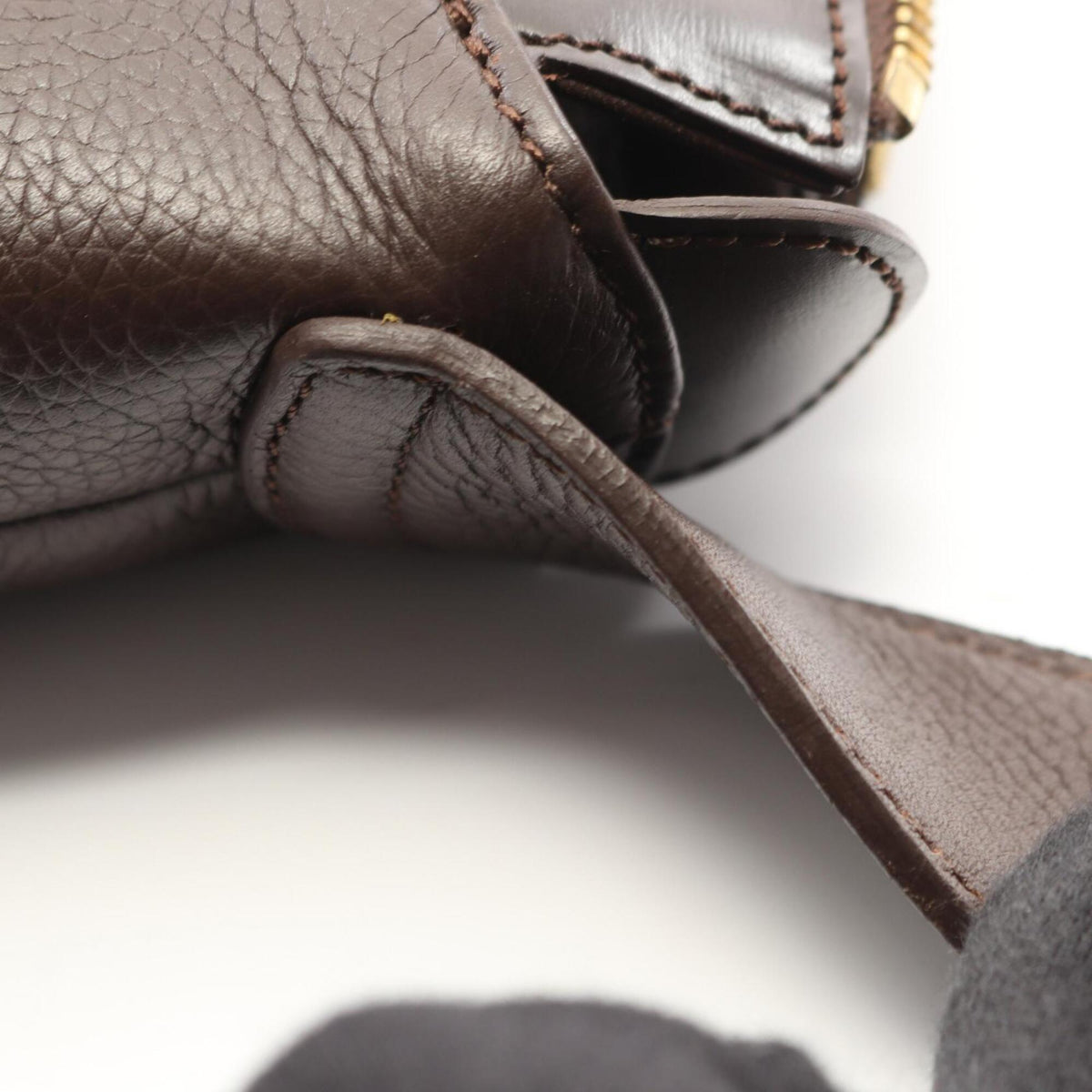 Loewe Brown Leather Shoulder Bag (Pre-Owned)