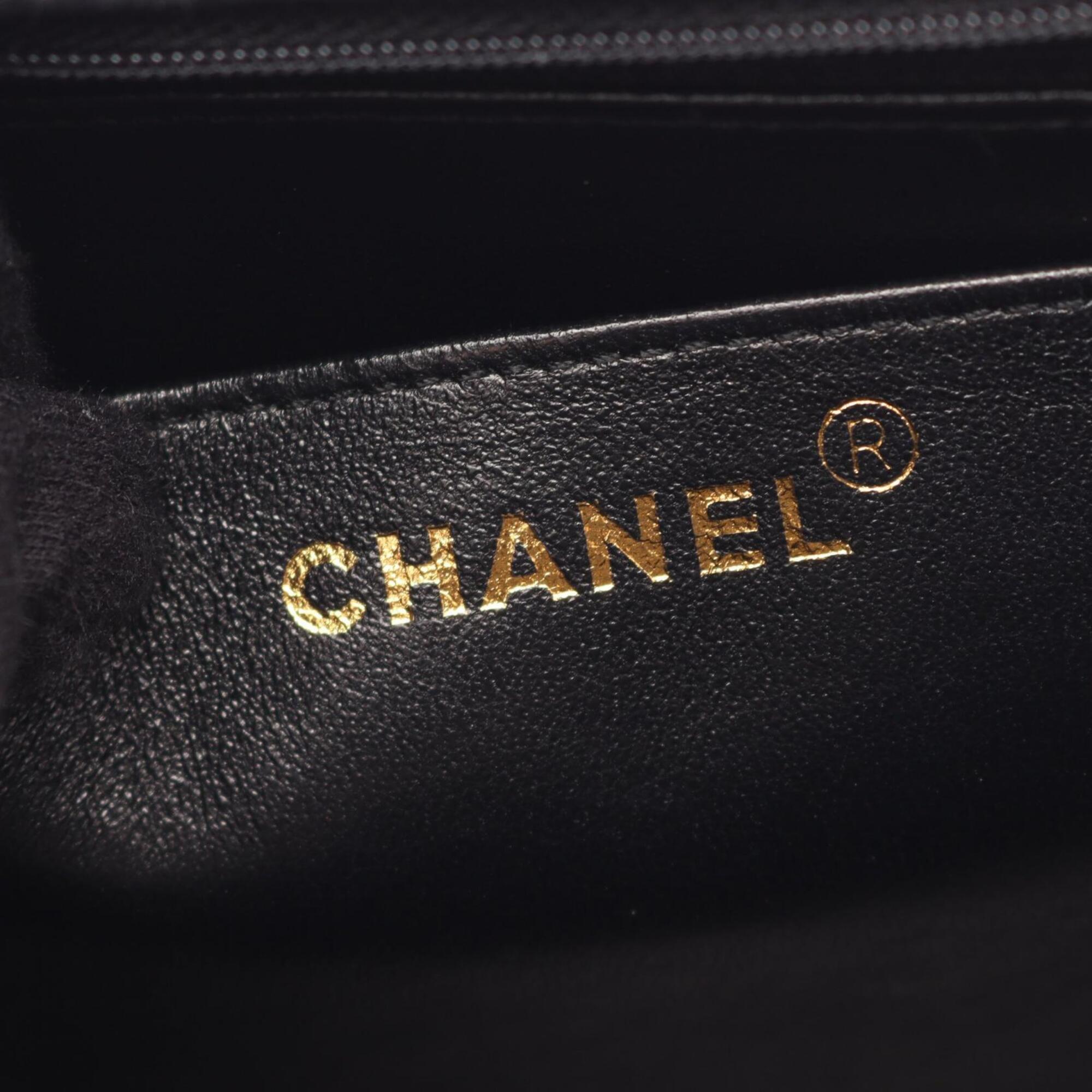 Chanel Black Leather Handbag (Pre-Owned)