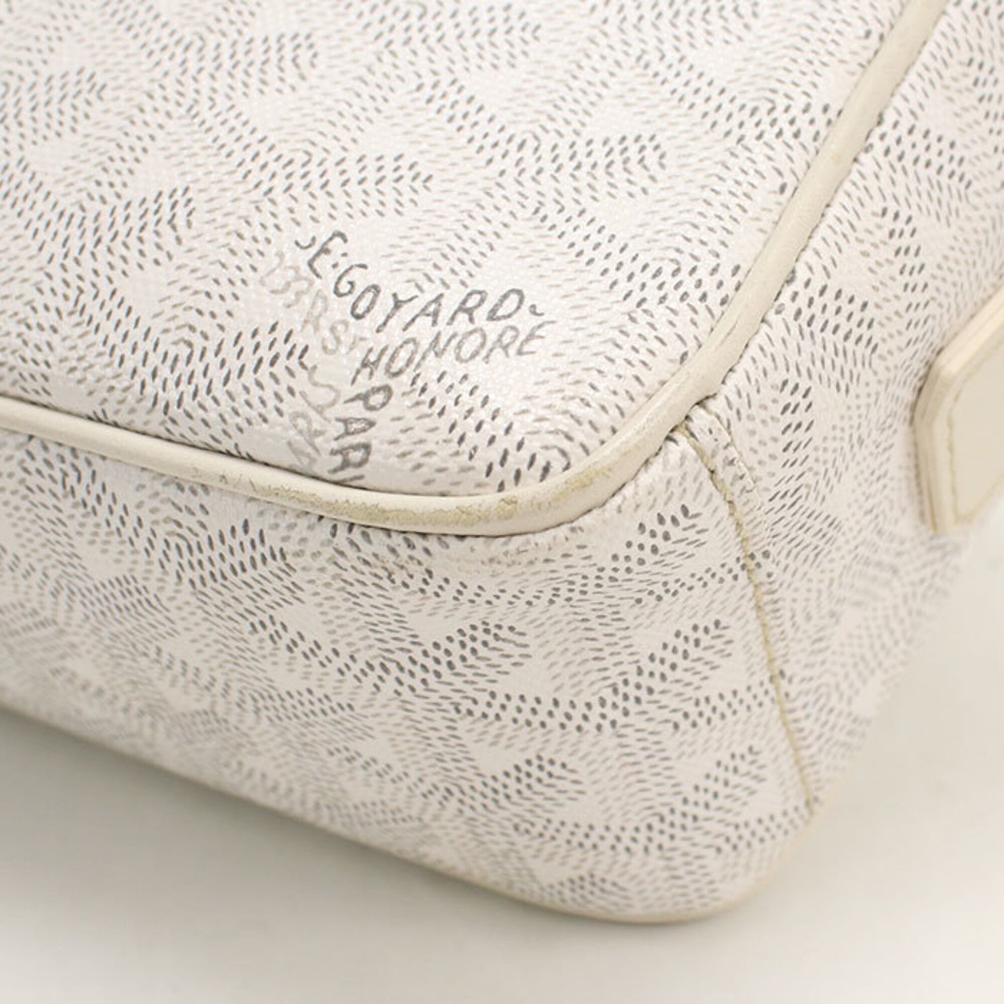 Goyard White Canvas Shoulder Bag (Pre-Owned)