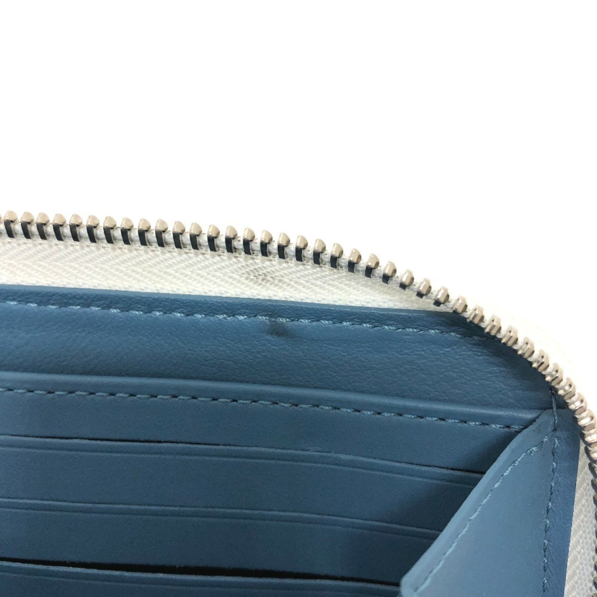 Louis Vuitton White Mahina Leather Long Wallet (Bi-Fold) (Pre-Owned)