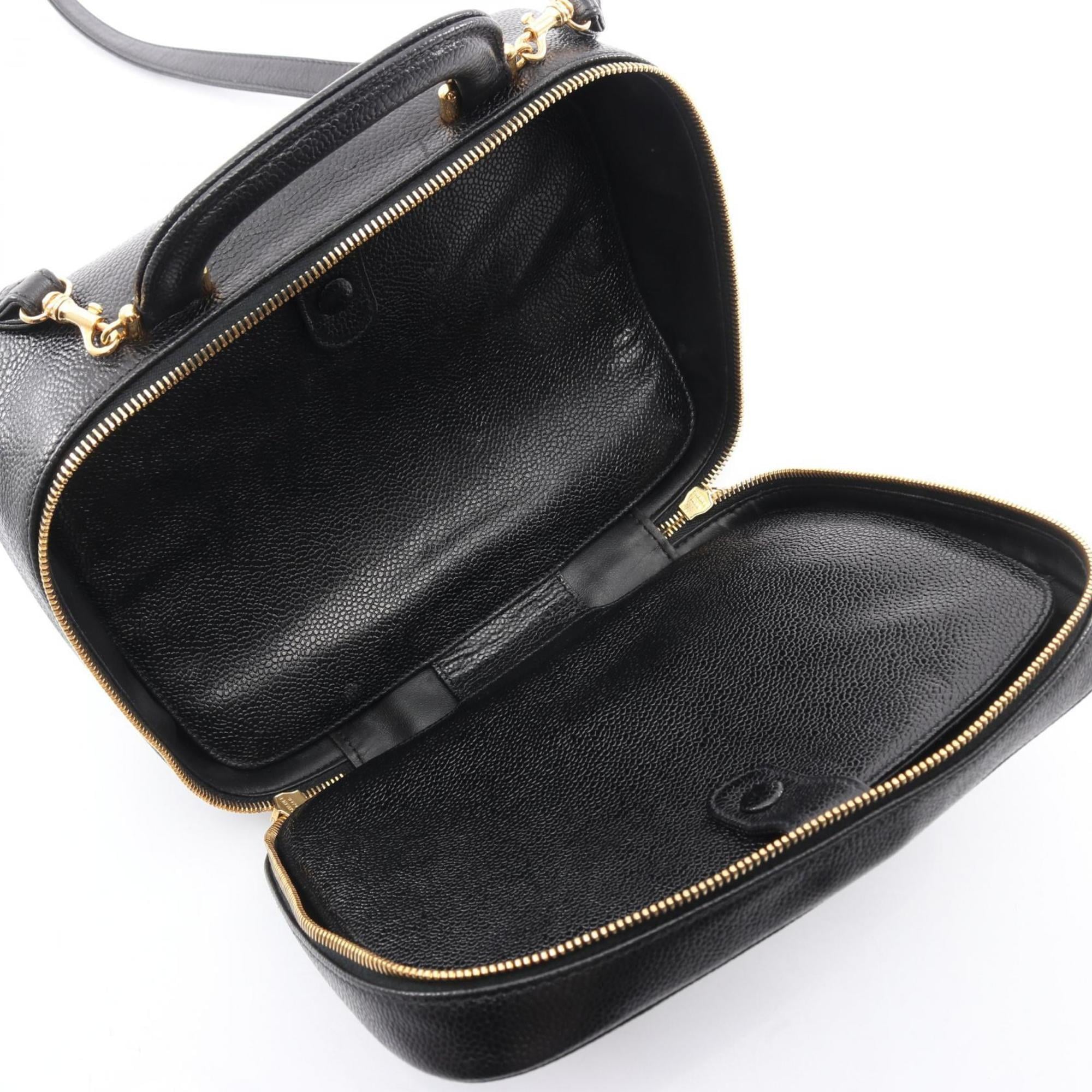 Chanel Black Leather Handbag (Pre-Owned)