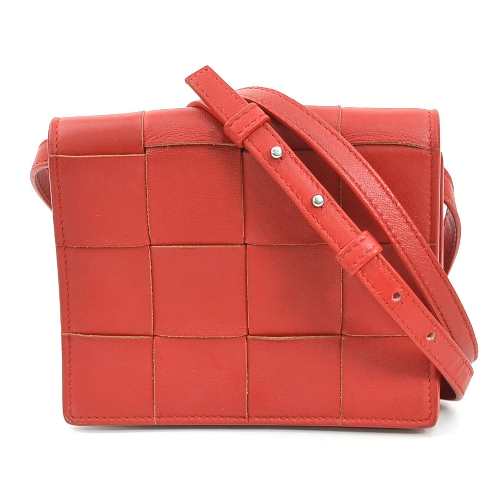 Bottega Veneta Red Color Leather Shoulder Bag (Pre-Owned)