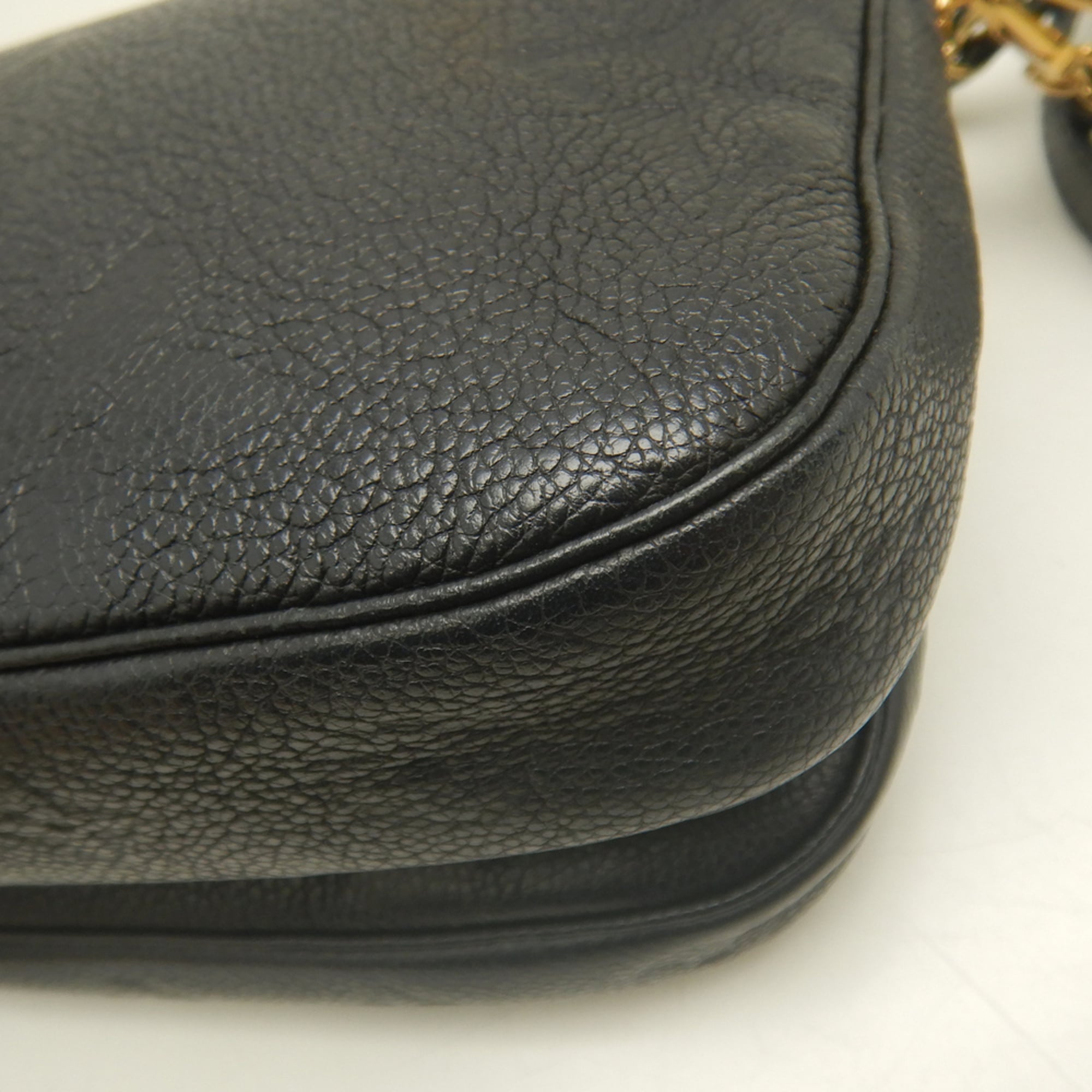 Louis Vuitton Noir Leather Pochette Pouch Shoulder Bag (Pre-Owned)