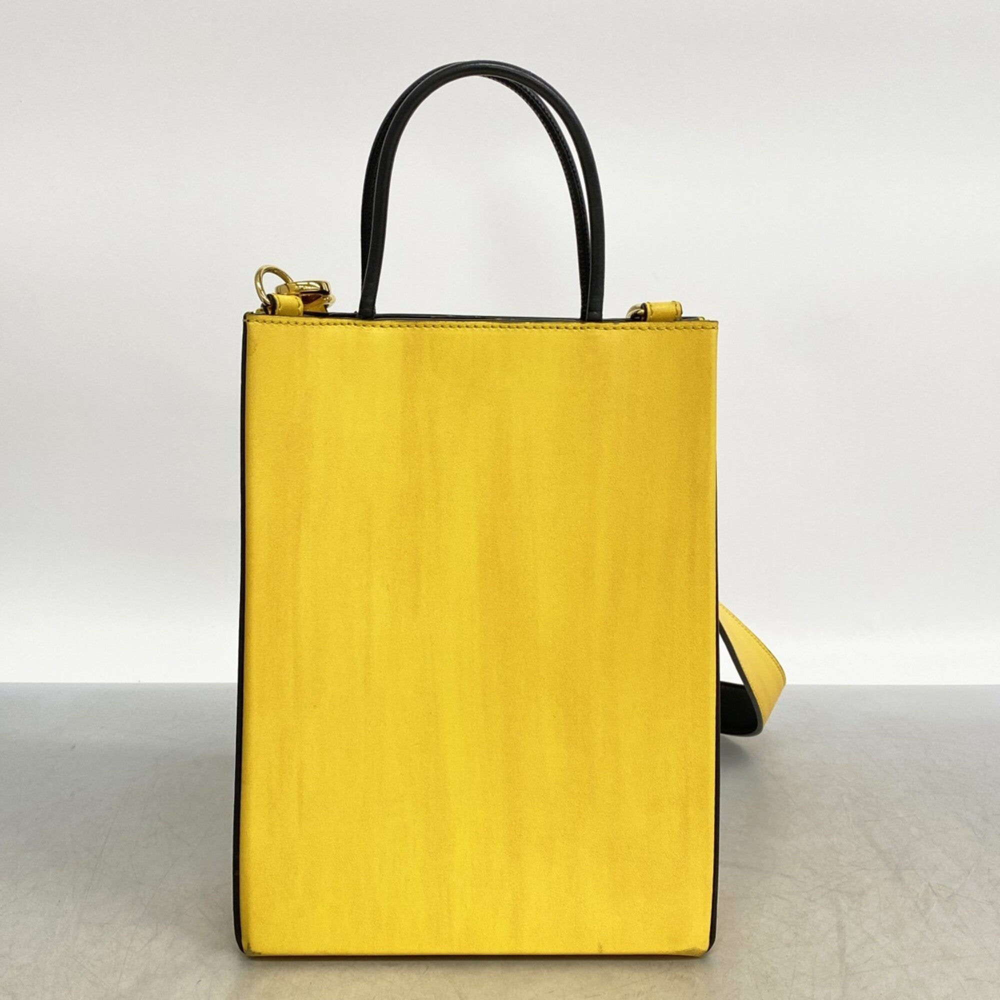 Fendi Yellow Leather Handbag (Pre-Owned)
