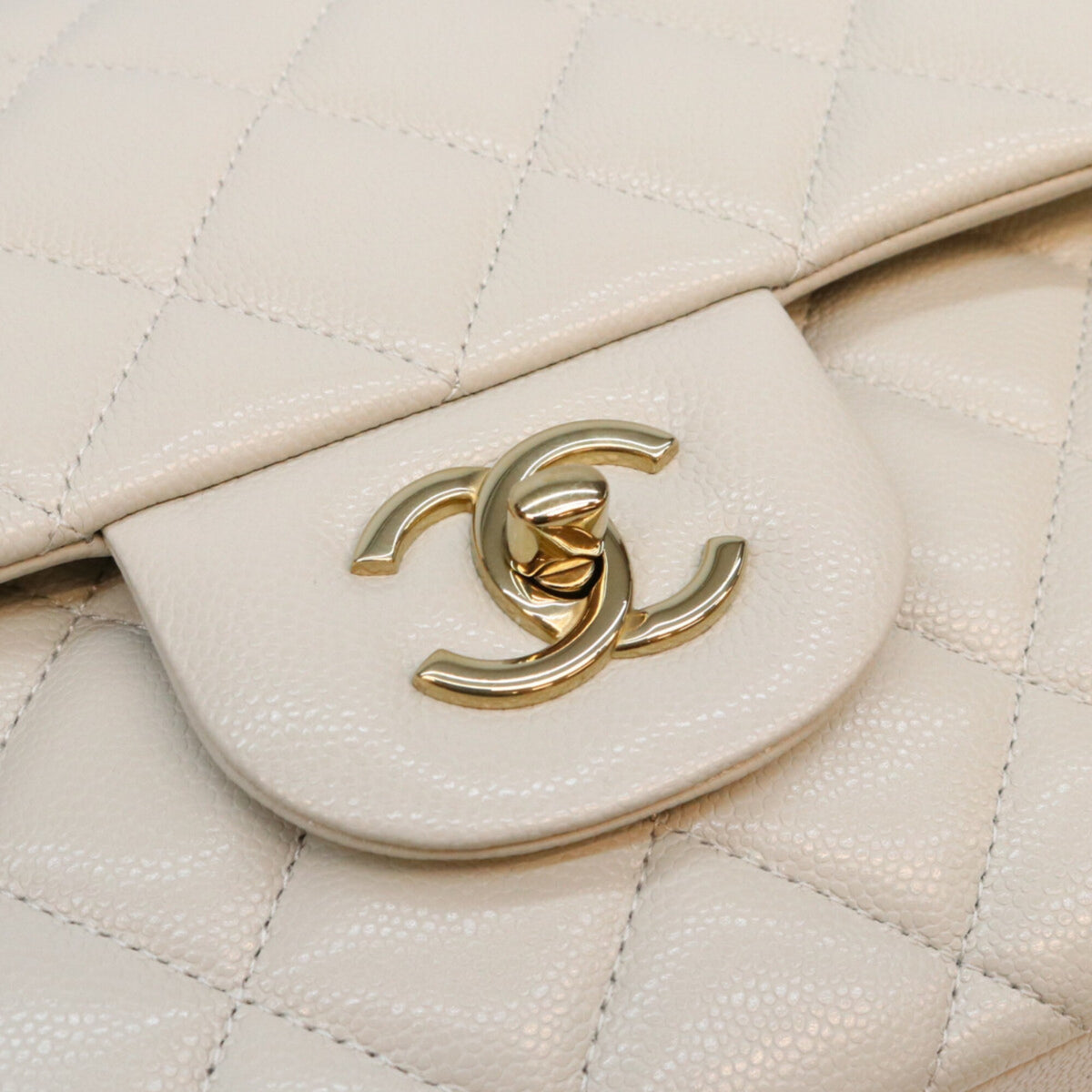 Chanel Gray Grained Calfskin Shoulder Bag (Pre-Owned)