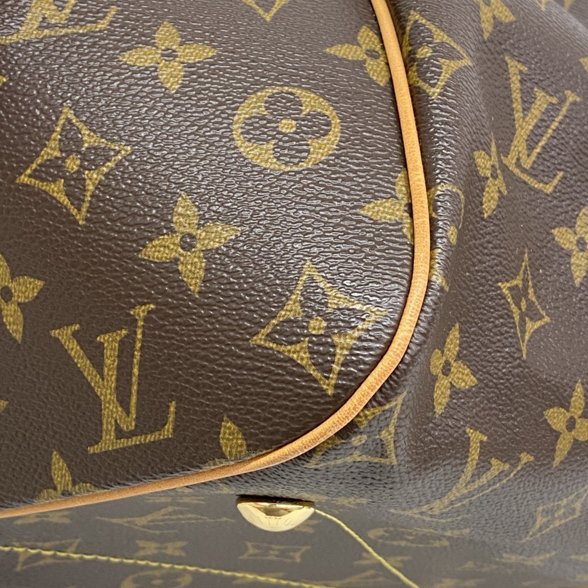 Louis Vuitton Brown Shoulder Bag (Pre-Owned)