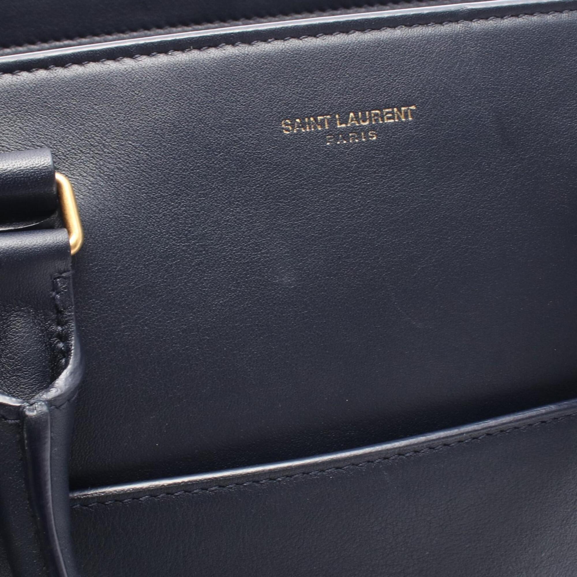 Yves Saint Laurent Navy Leather Handbag (Pre-Owned)