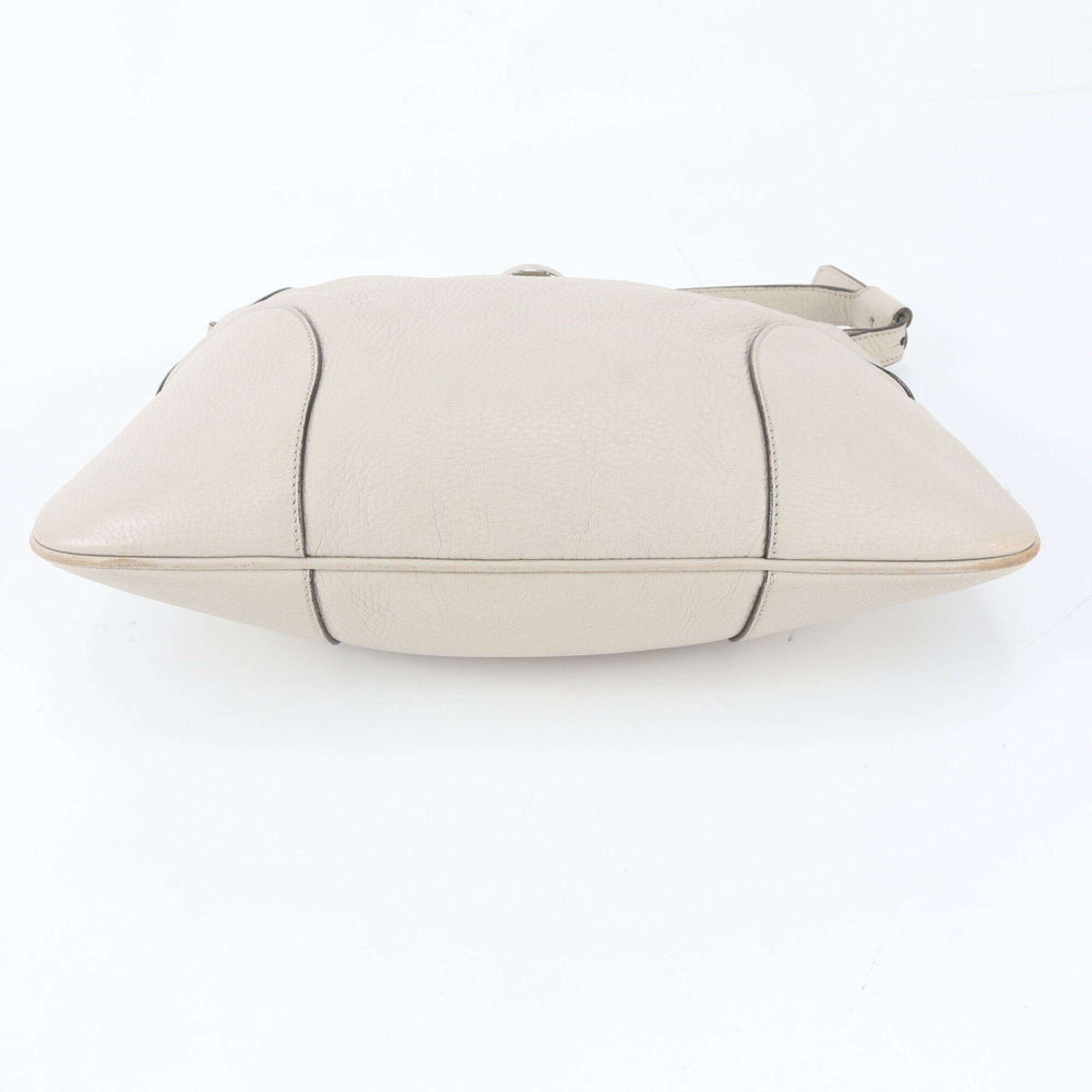 Salvatore Ferragamo Ivory Leather Handbag Shoulder Bag (Pre-Owned)