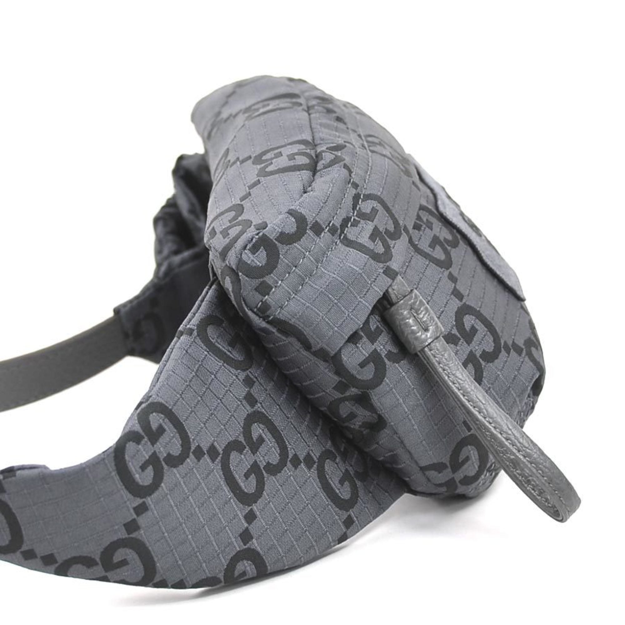 Gucci Black Gray Nylon Leather Fanny Pack Sling Bag (Pre-Owned)