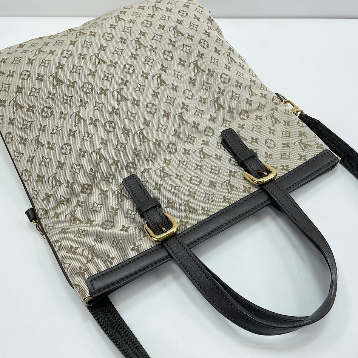Louis Vuitton Khaki Tote Bag (Pre-Owned)