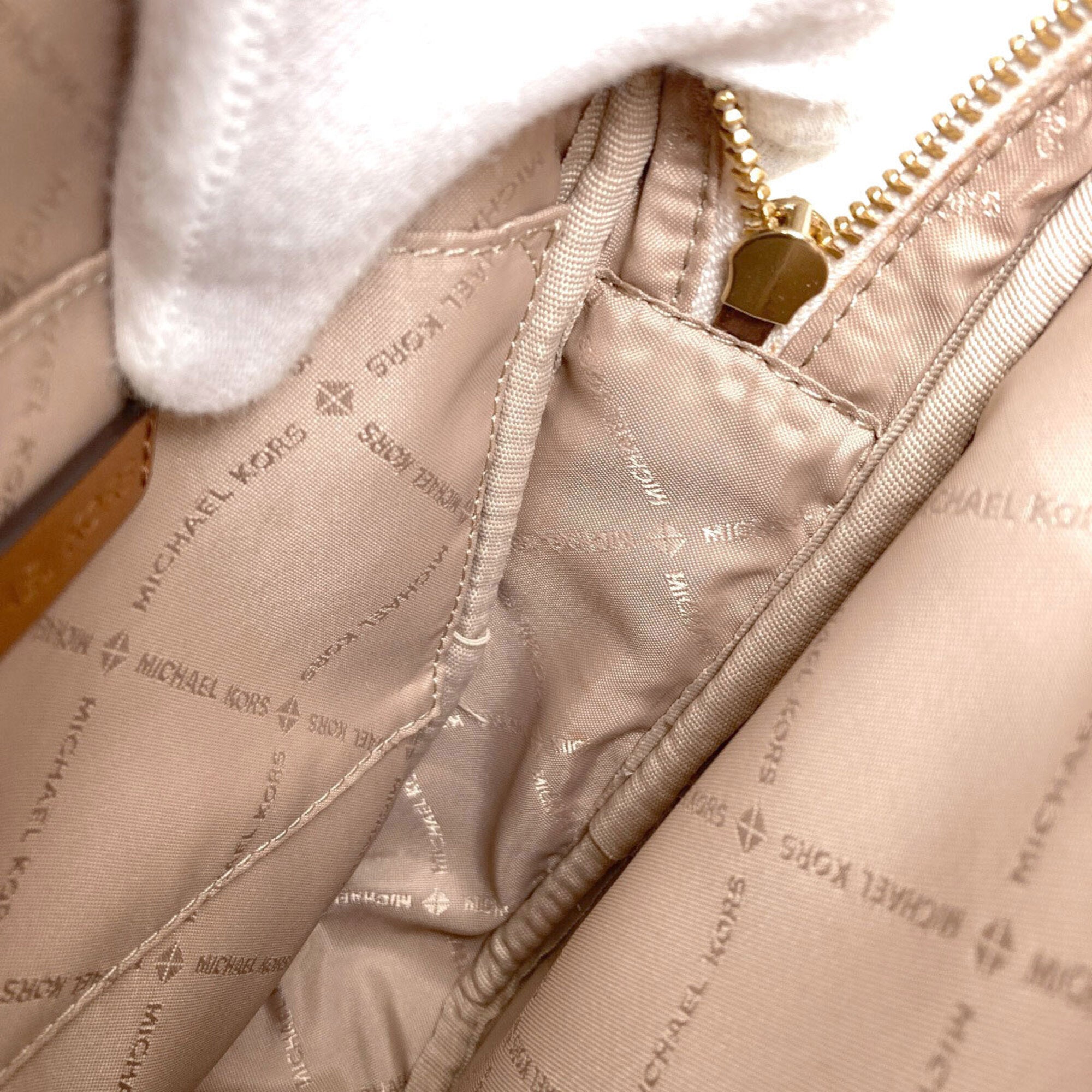 Michael Kors Beige Pvc Shoulder Bag (Pre-Owned)