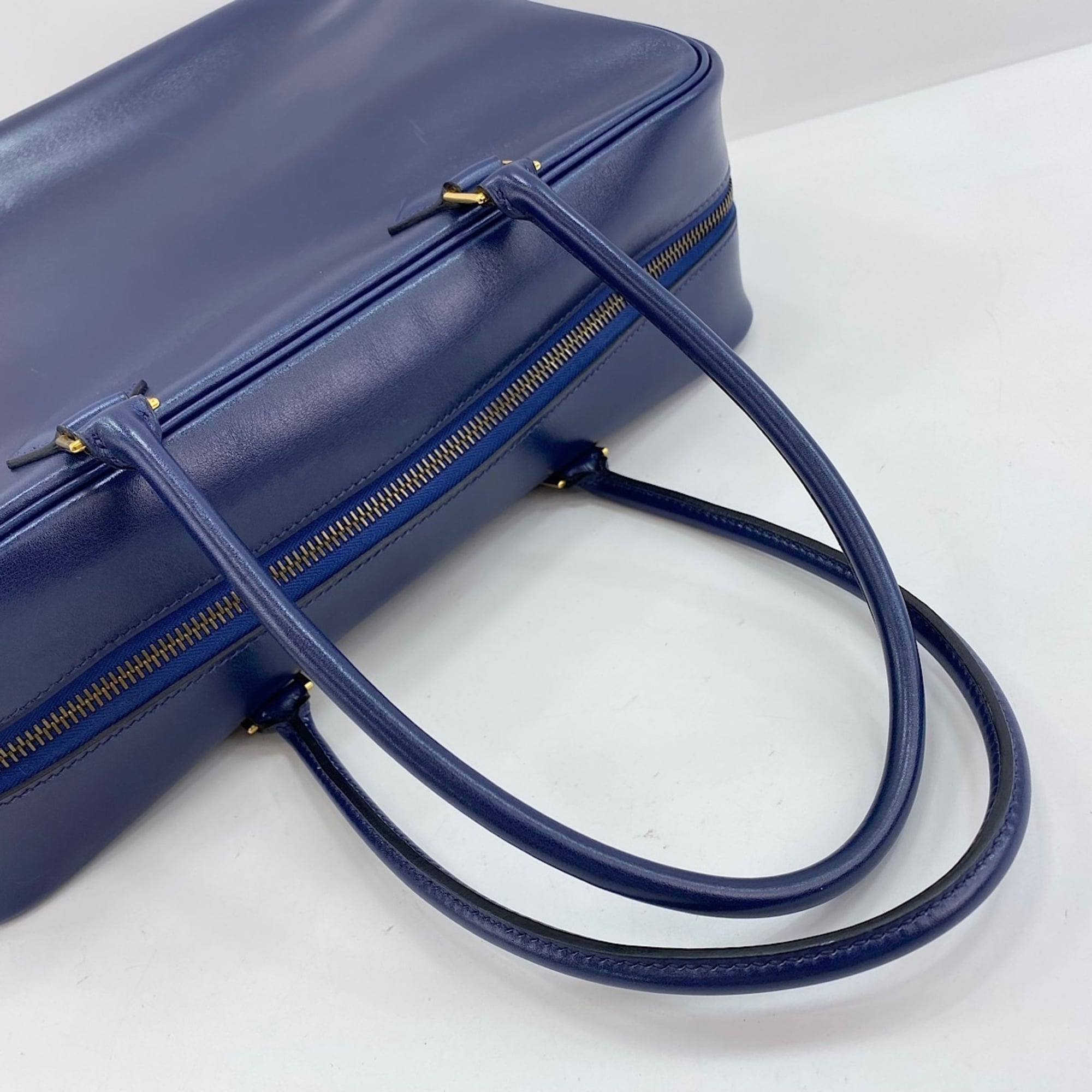 Hermes Plume Navy Handbag (Pre-Owned)