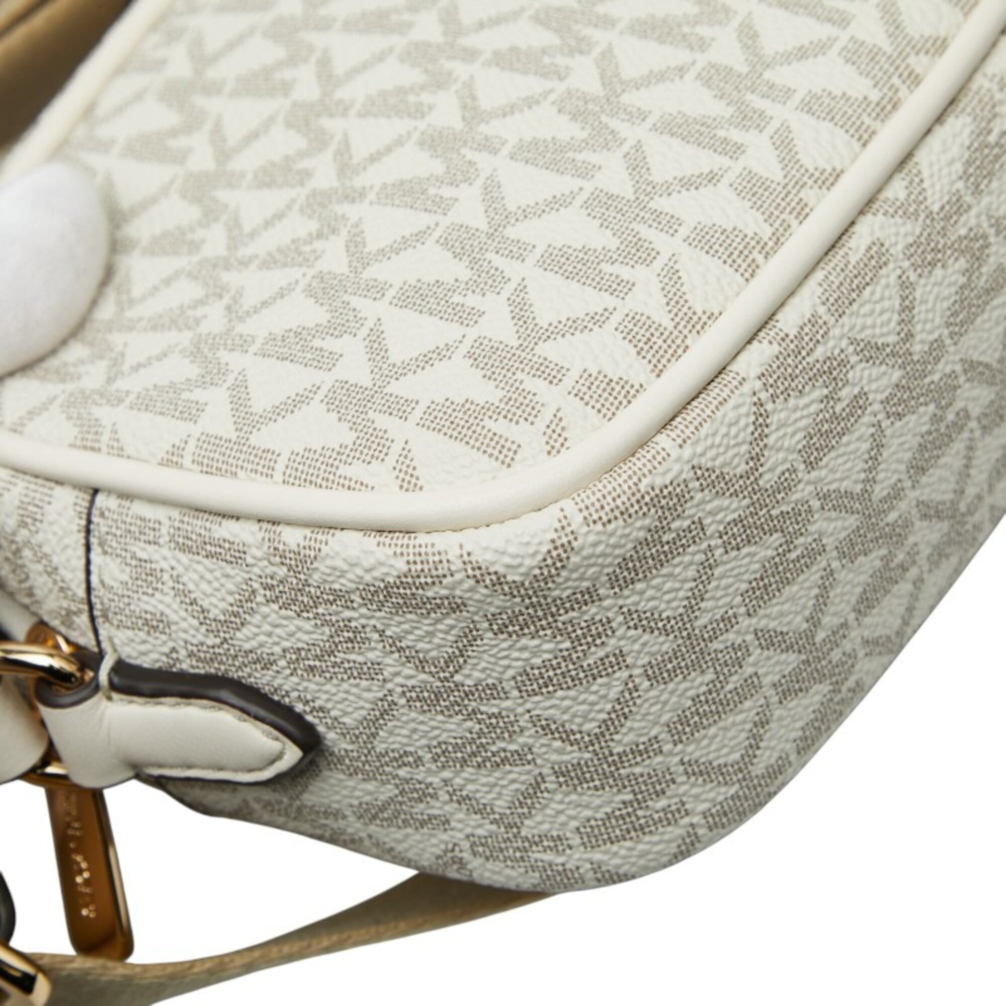 Michael Kors Beige White Leather Pvc Pouch Shoulder Bag (Pre-Owned)