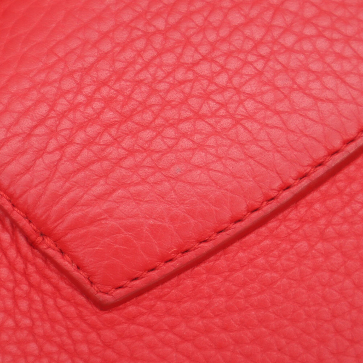 Louis Vuitton Red Color Leather Handbag Shoulder Bag (Pre-Owned)