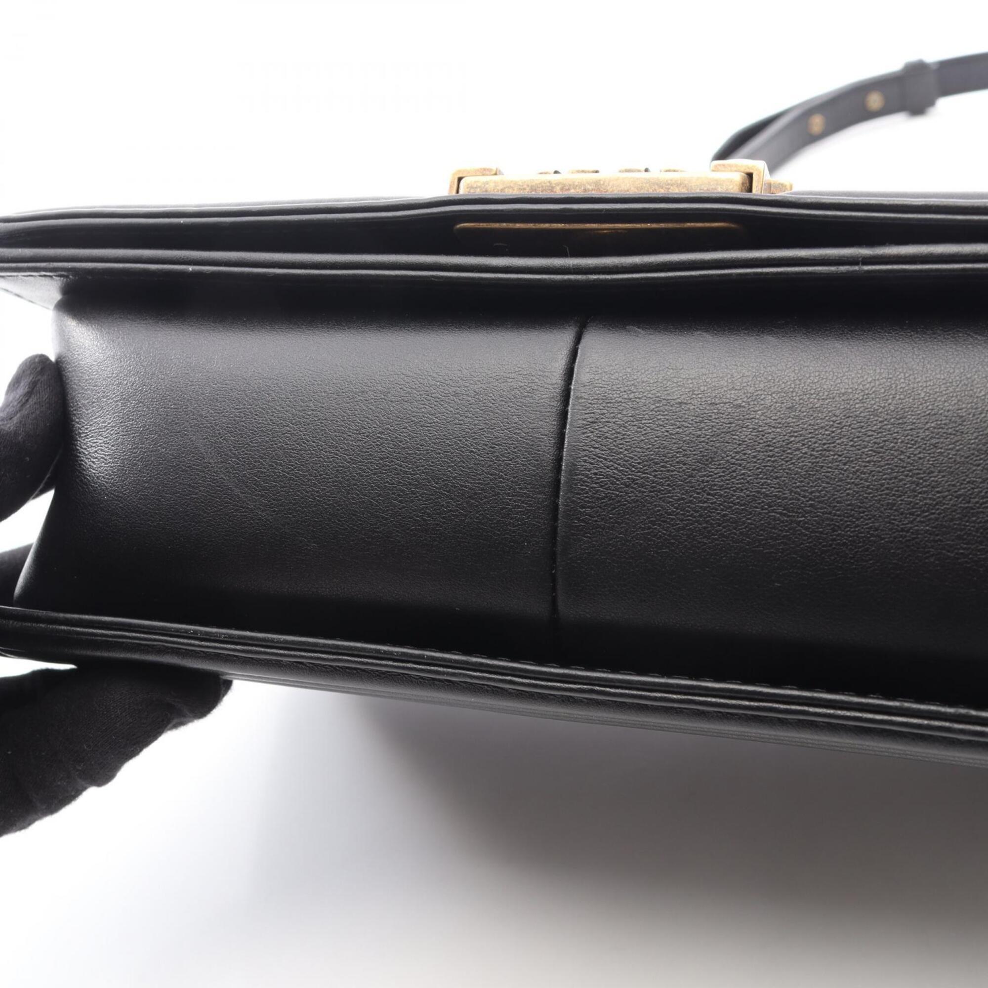 Chanel Black Leather Handbag Shoulder Bag (Pre-Owned)