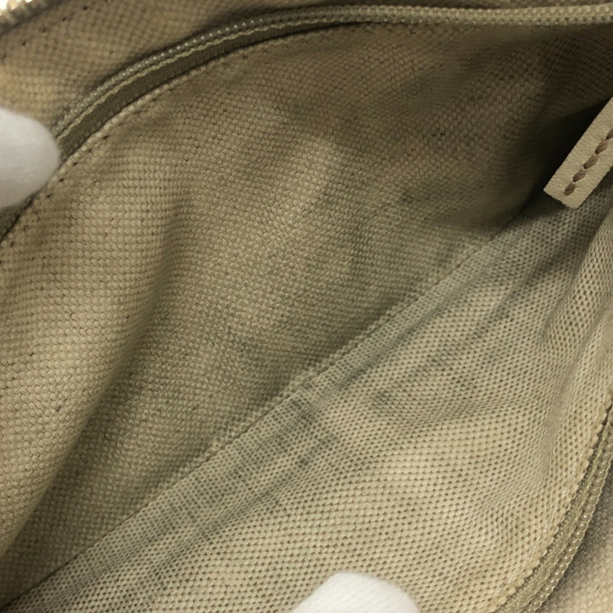 Gucci White Clutch Bag Handbag Pouch (Pre-Owned)
