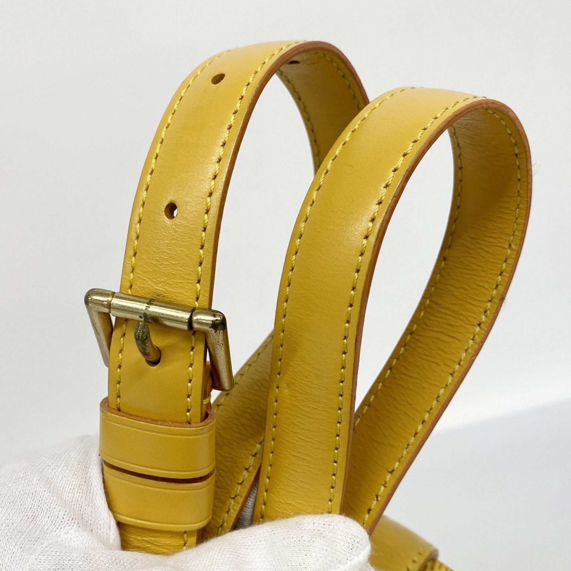 Louis Vuitton Jaune Shoulder Bag (Pre-Owned)