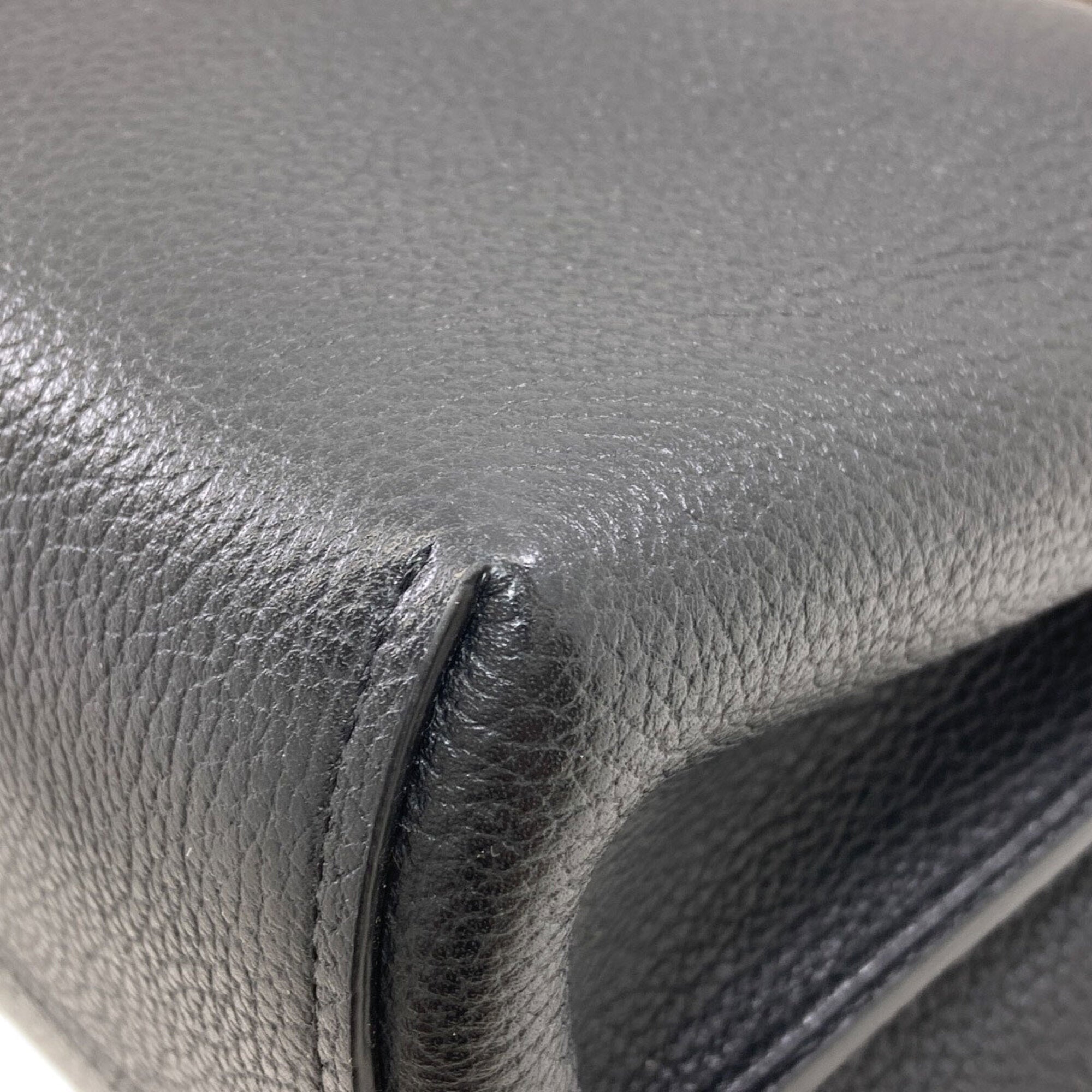 Coach Black Leather Handbag (Pre-Owned)