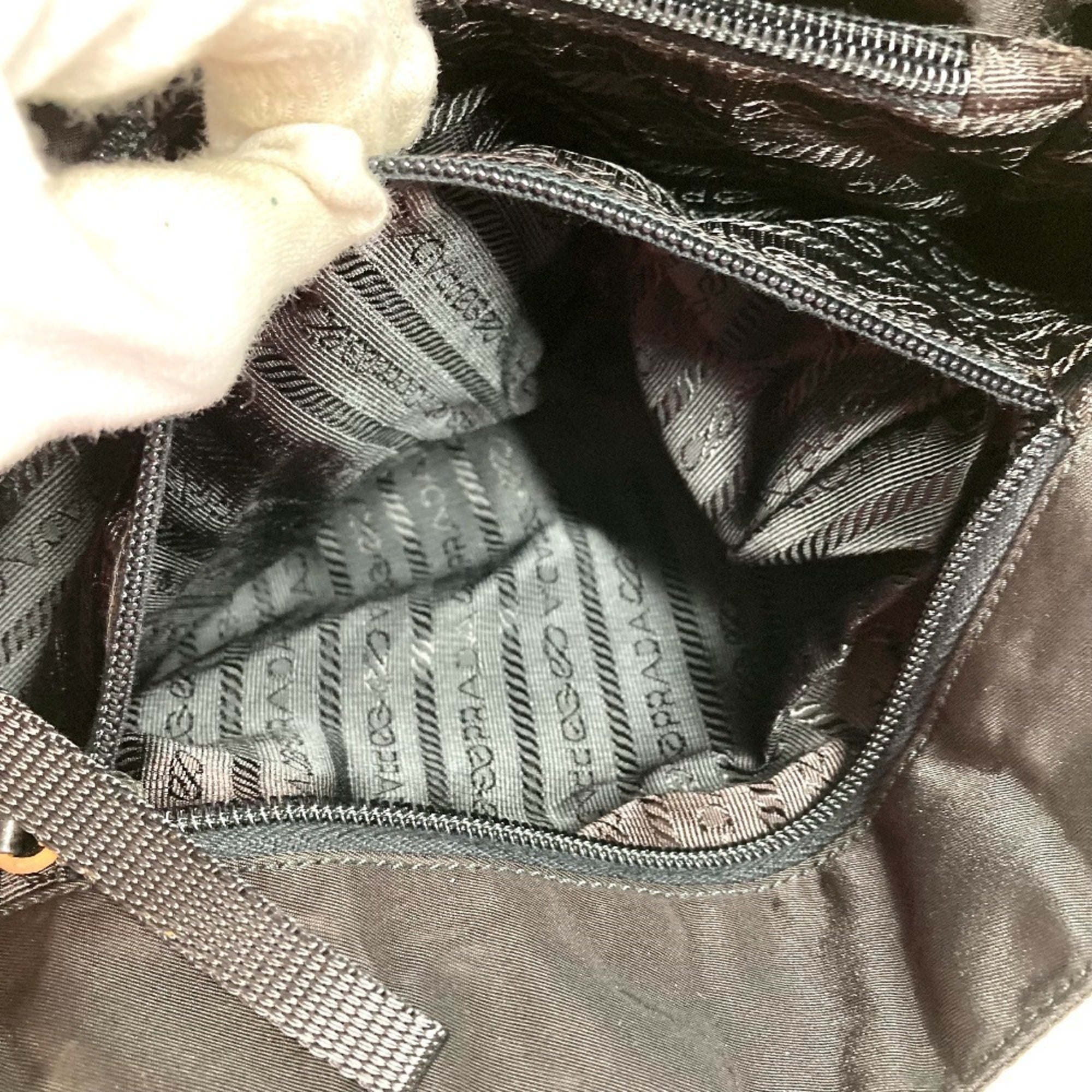 Prada Black Nylon Handbag Shoulder Bag Tote Bag (Pre-Owned)