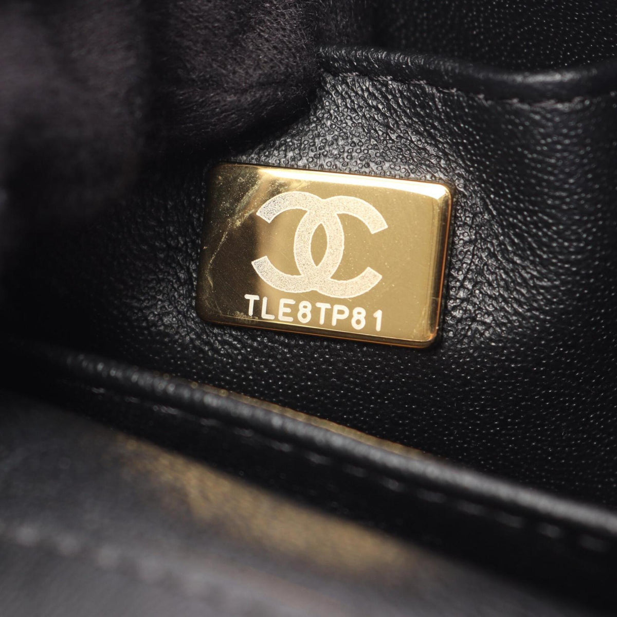 Chanel Black Leather Handbag Shoulder Bag (Pre-Owned)