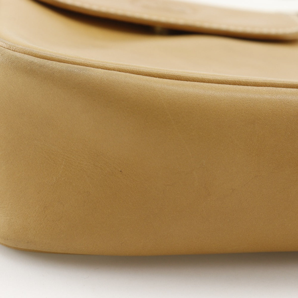 Gucci Beige Leather Shoulder Bag (Pre-Owned)