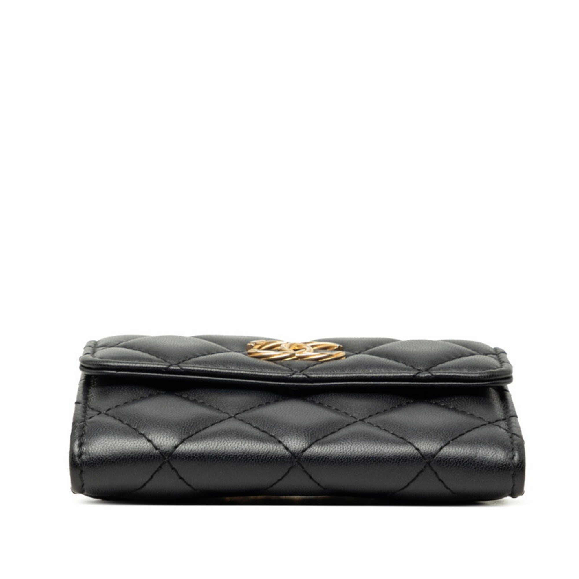 Chanel Black Leather Shoulder Bag (Pre-Owned)