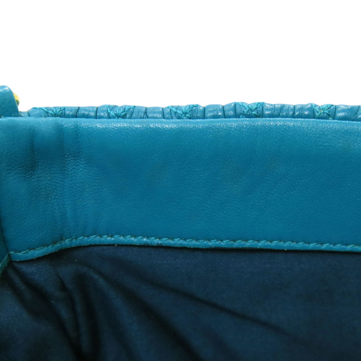 Miu Miu Blue Leather Shoulder Bag (Pre-Owned)