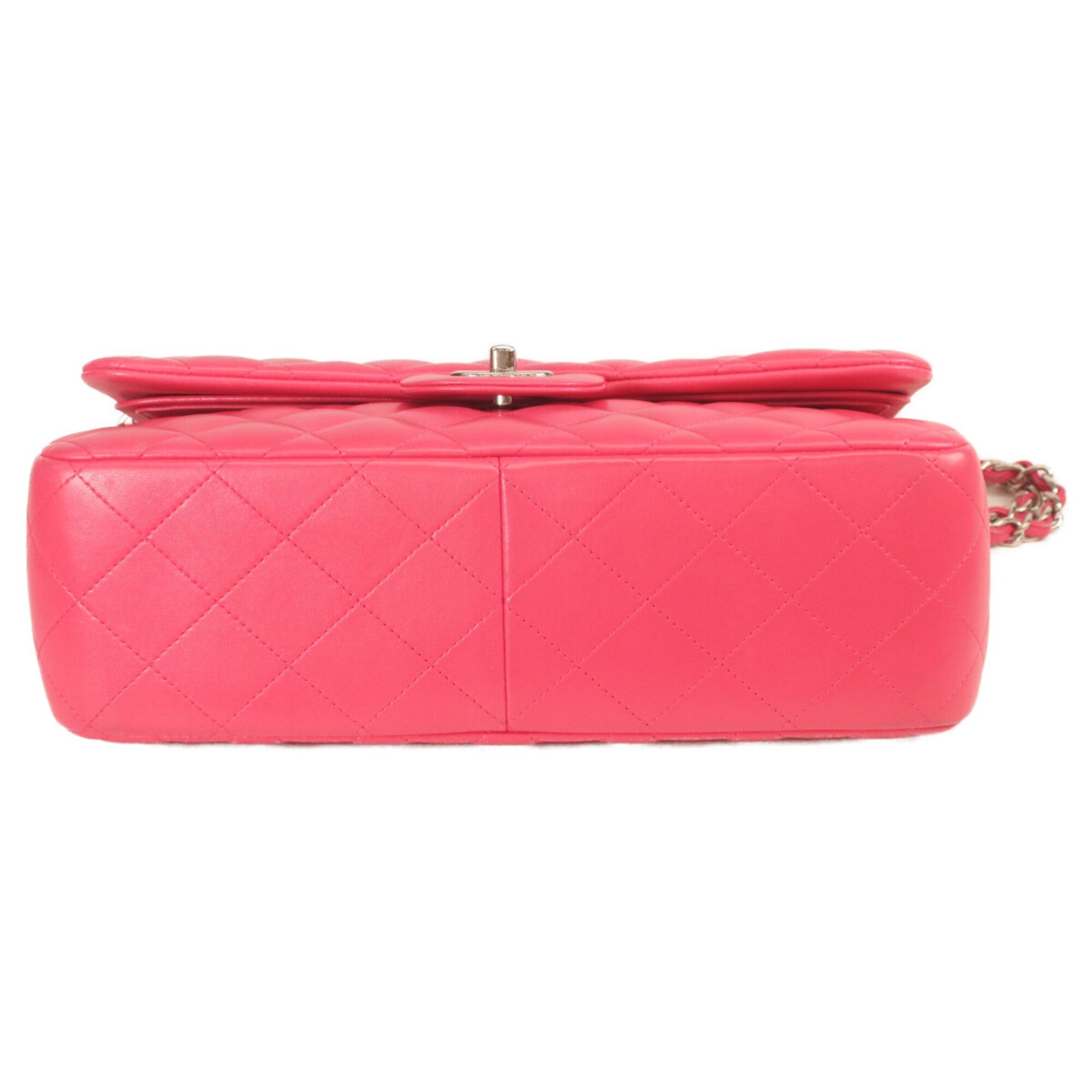 Chanel Pink Leather Shoulder Bag (Pre-Owned)