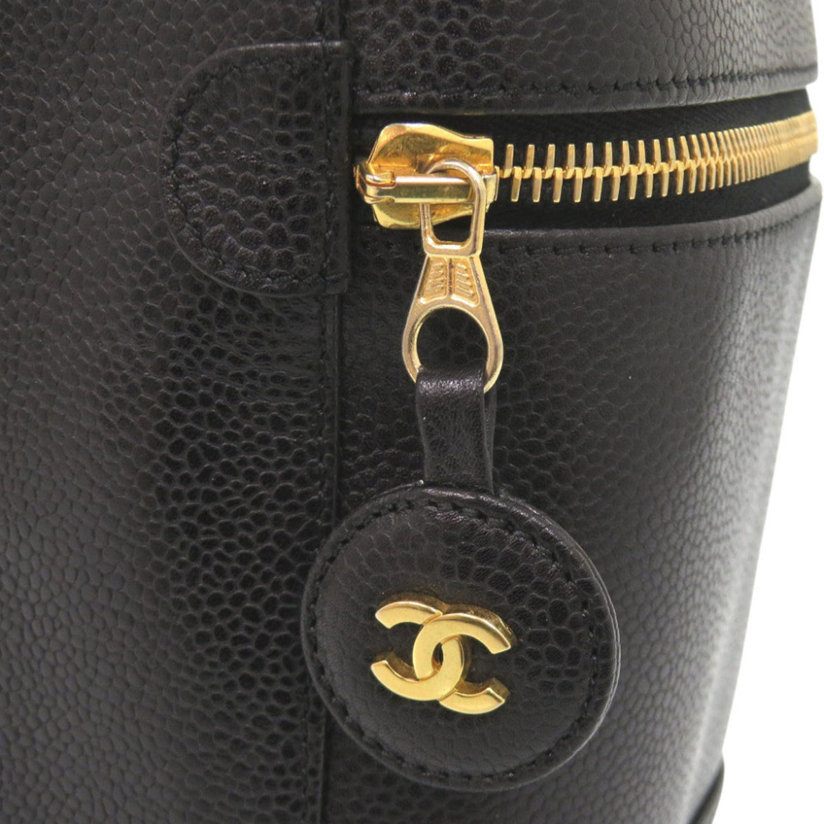 Chanel Black Grained Calfskin Pouch Vanity Bag (Pre-Owned)