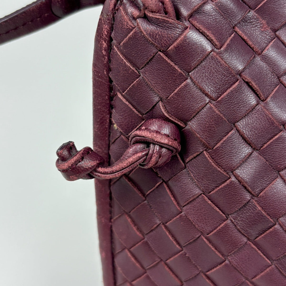 Bottega Veneta Bordeaux Leather Shoulder Bag (Pre-Owned)