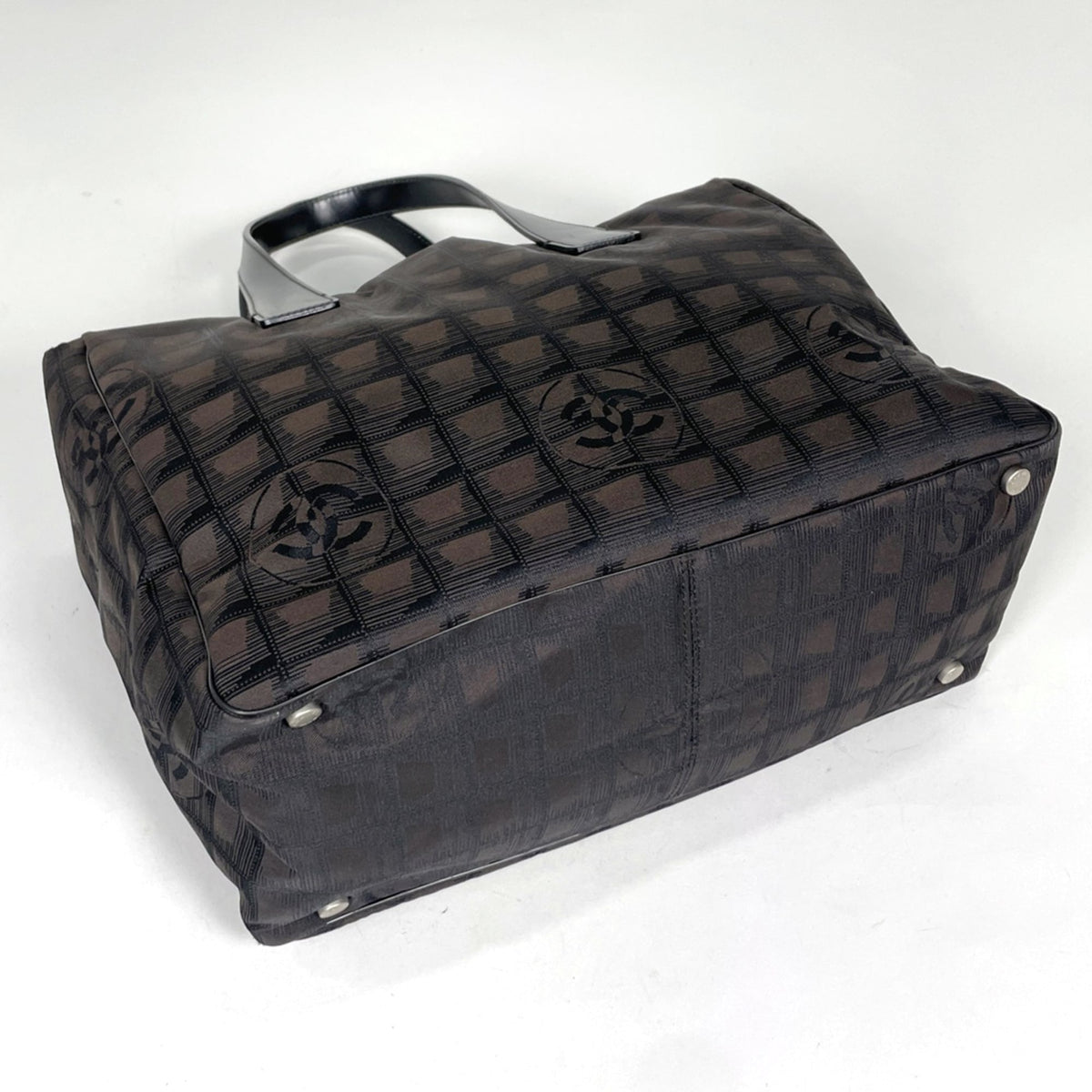 Chanel Dark Brown Nylon Jacquard Leather Tote Bag (Pre-Owned)